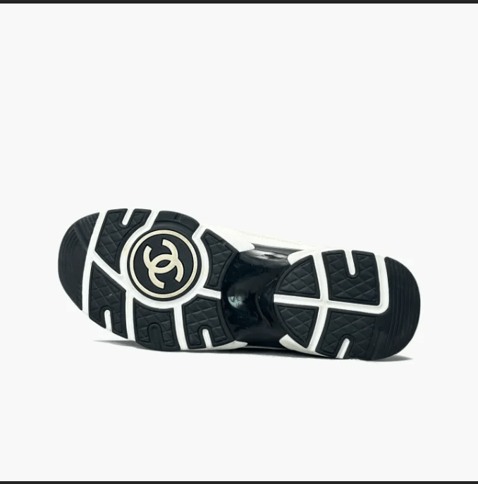 Chanel Chanel low-top casual shoes Size US 8 / EU 41 - 9 Thumbnail