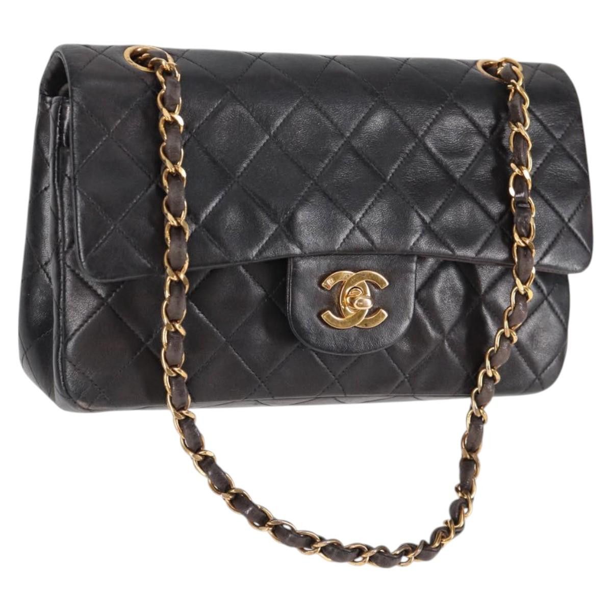 Chanel Chanel Vintage Classic Double Flap Bag Quilted Lambskin Size ONE SIZE - 1 Thumbnail