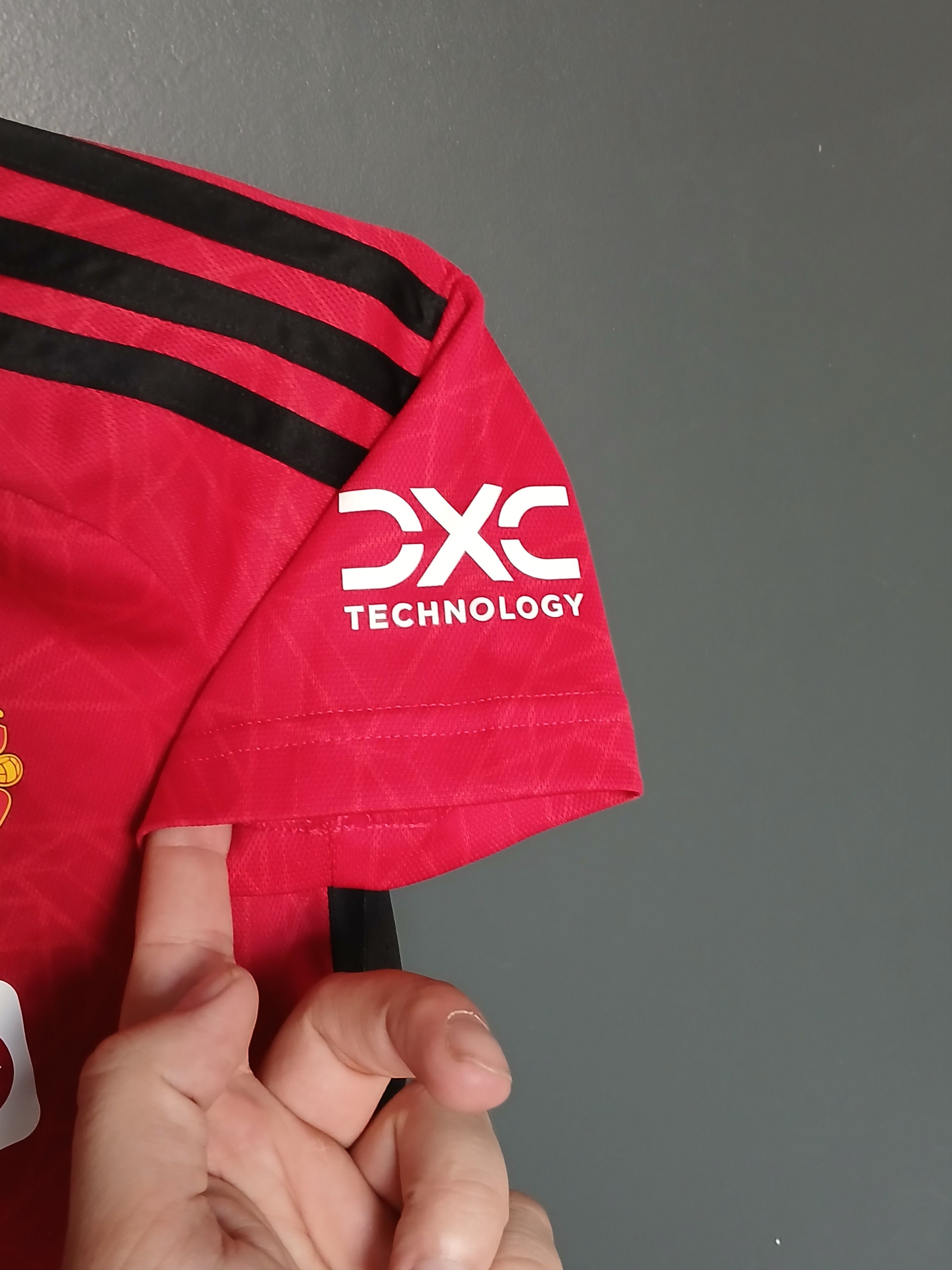 Adidas New KIDS Manchester United 23/24 Home Football Jersey Size US XS / EU 42 / 0 - 5 Thumbnail