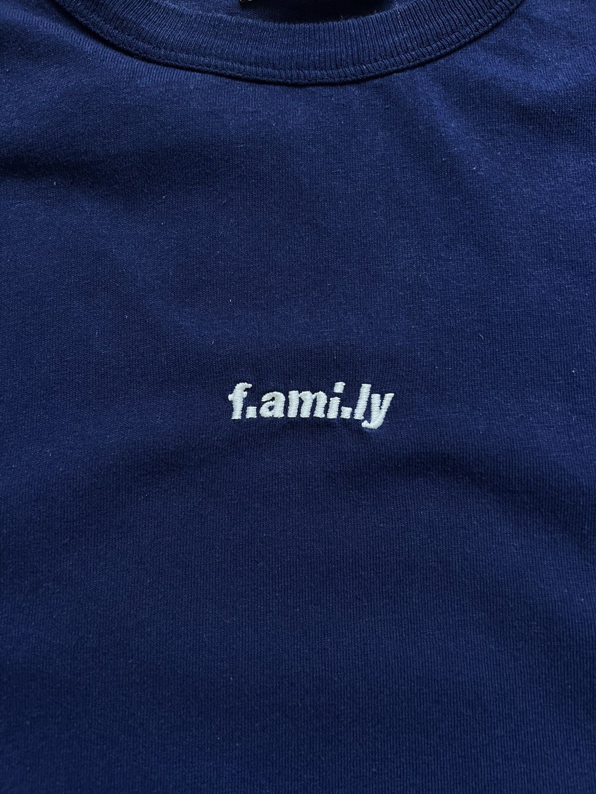 AMI Ami Family Center Logo Luxury T-Shirt Size US M / EU 48-50 / 2 - 7 Thumbnail