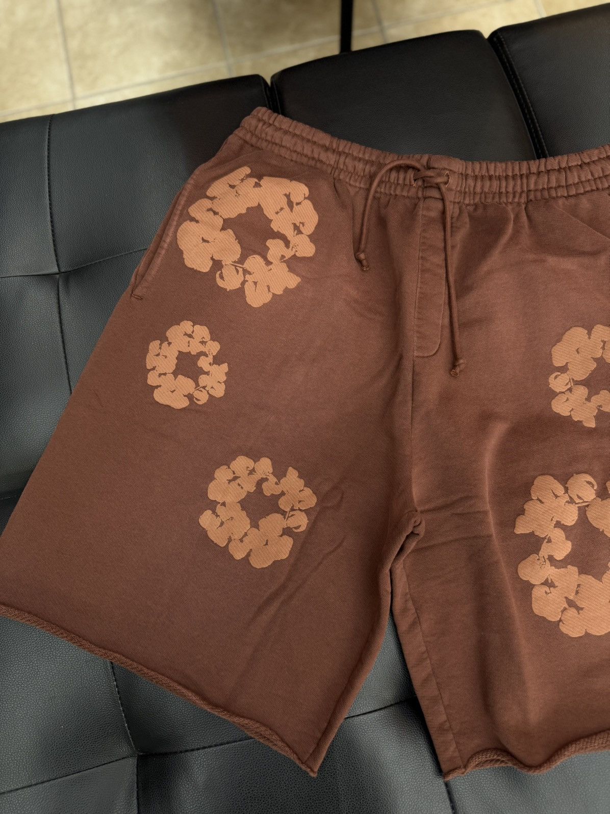 Denim Tears Cotton Wreath 2025 Shorts Brown L (NEW)