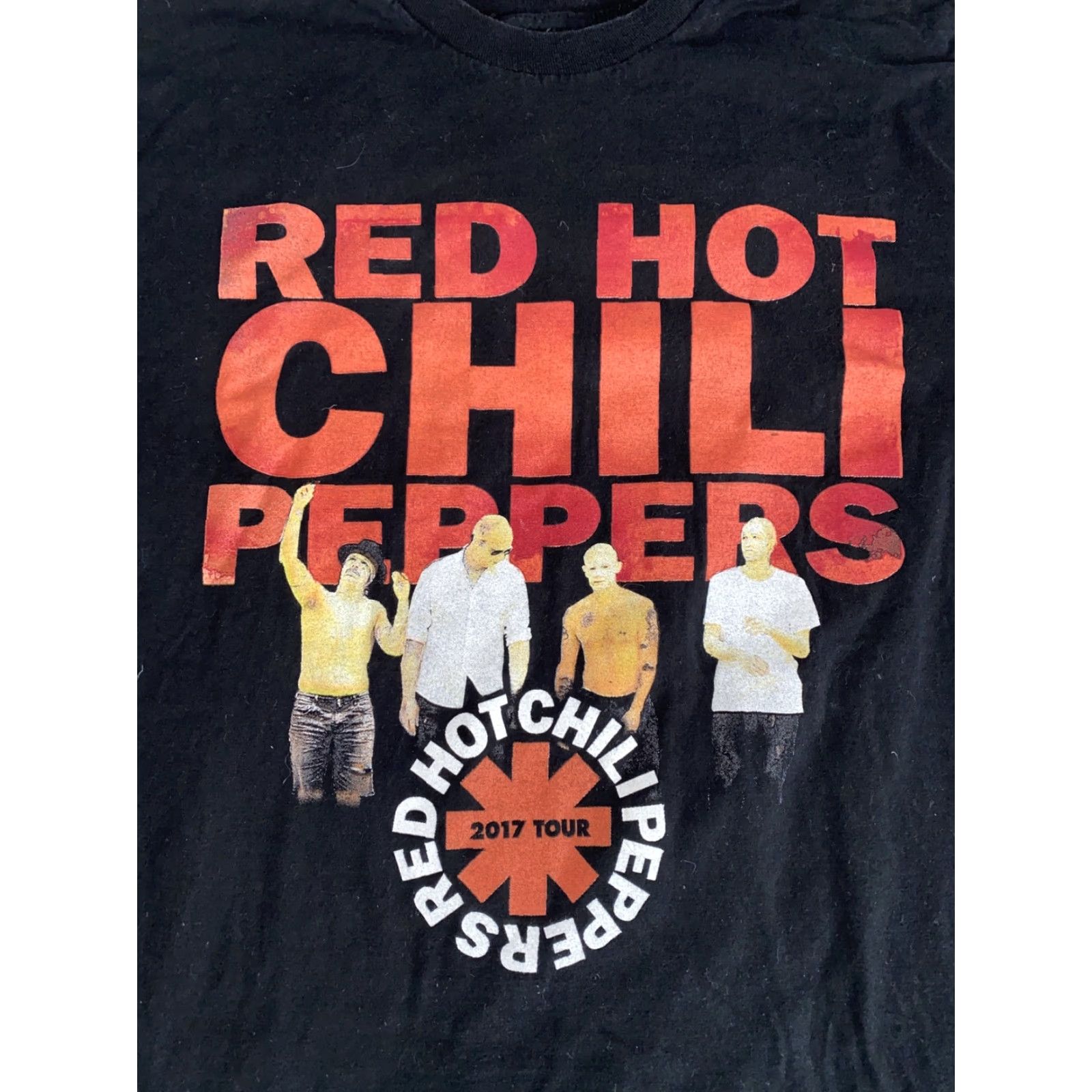 Vintage VINTAGE Red Hot Chili Peppers 2017 Tour Shirt Mens M Black Short Sleeve Crew Neck T-Shirt Alstyle Size US M / EU 48-50 / 2 - 2 Thumbnail