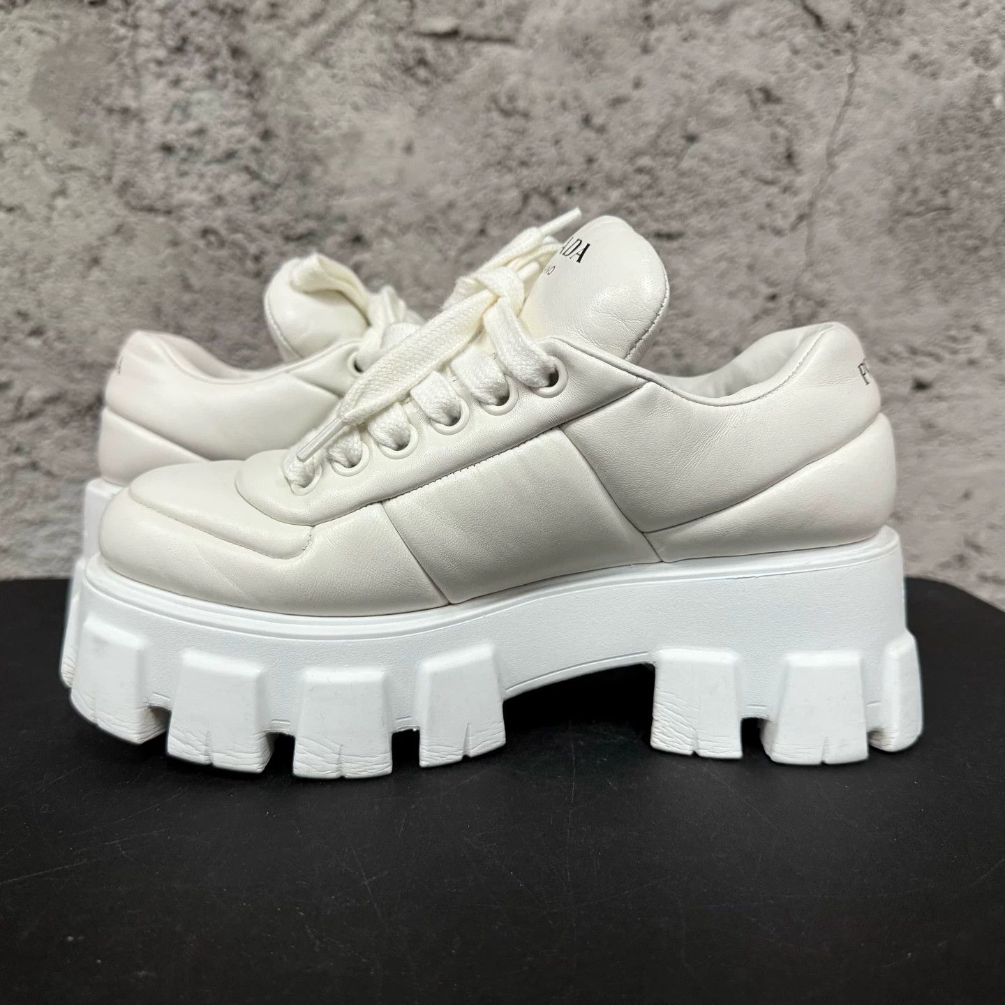 Prada Prada Triangle Logo Platform Sneakers 36 Used Size US 5.5 / IT 35.5 - 5 Thumbnail