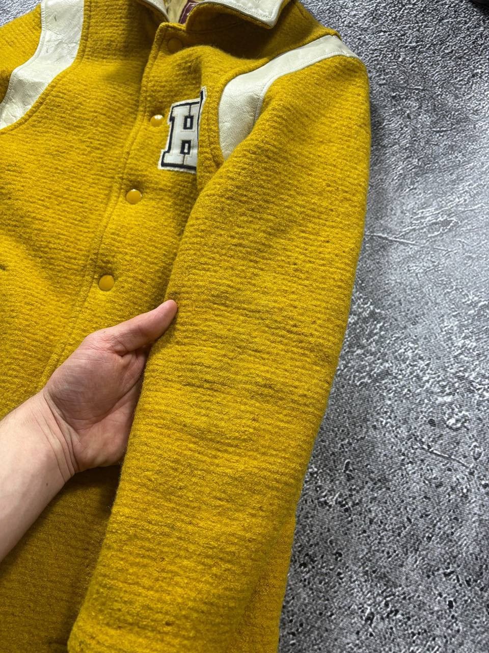 Hysteric Glamour 🔥 Hysteric Glamour Vintage Heavy Wool Varsity Jacket Japan Size S / US 4 / IT 40 - 13 Thumbnail