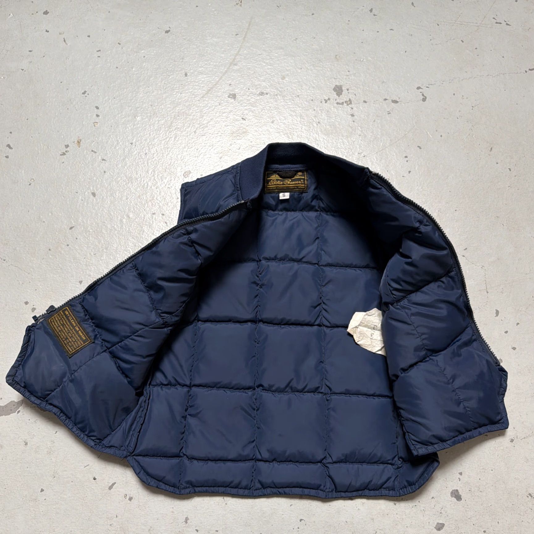 Eddie Bauer VINTAGE Eddie Bauer Vest Outdoor Puffer Quilted Goose Down Nylon Blue XS-S Unisex Adults 80s 90s Gorp Trek Hiking Ski Expedition Size US S / EU 44-46 / 1 - 8 Thumbnail