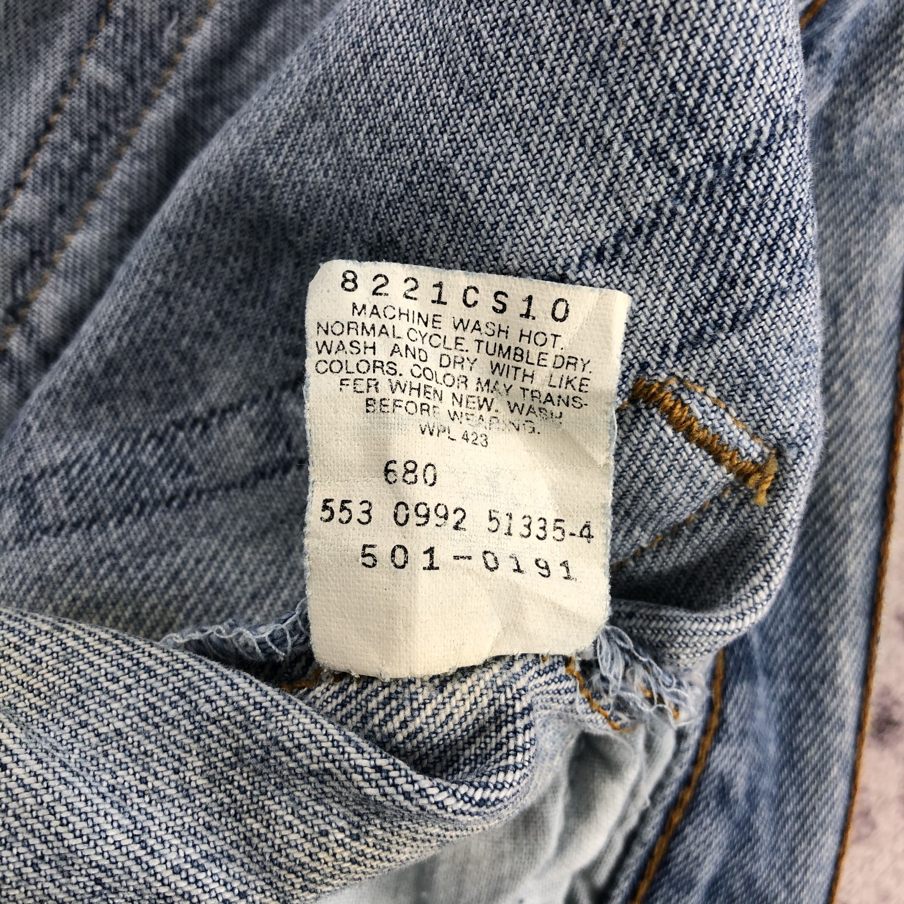 Levi's Vintage 90s Blue Wash Levis 501 Jeans-JM2172 Size US 35 - 14 Thumbnail