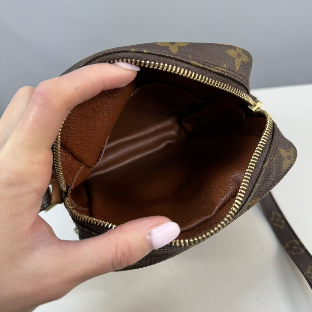 Louis Vuitton LOUIS VUITTON AMAZONE LV MONOGRAM Size ONE SIZE - 14 Thumbnail