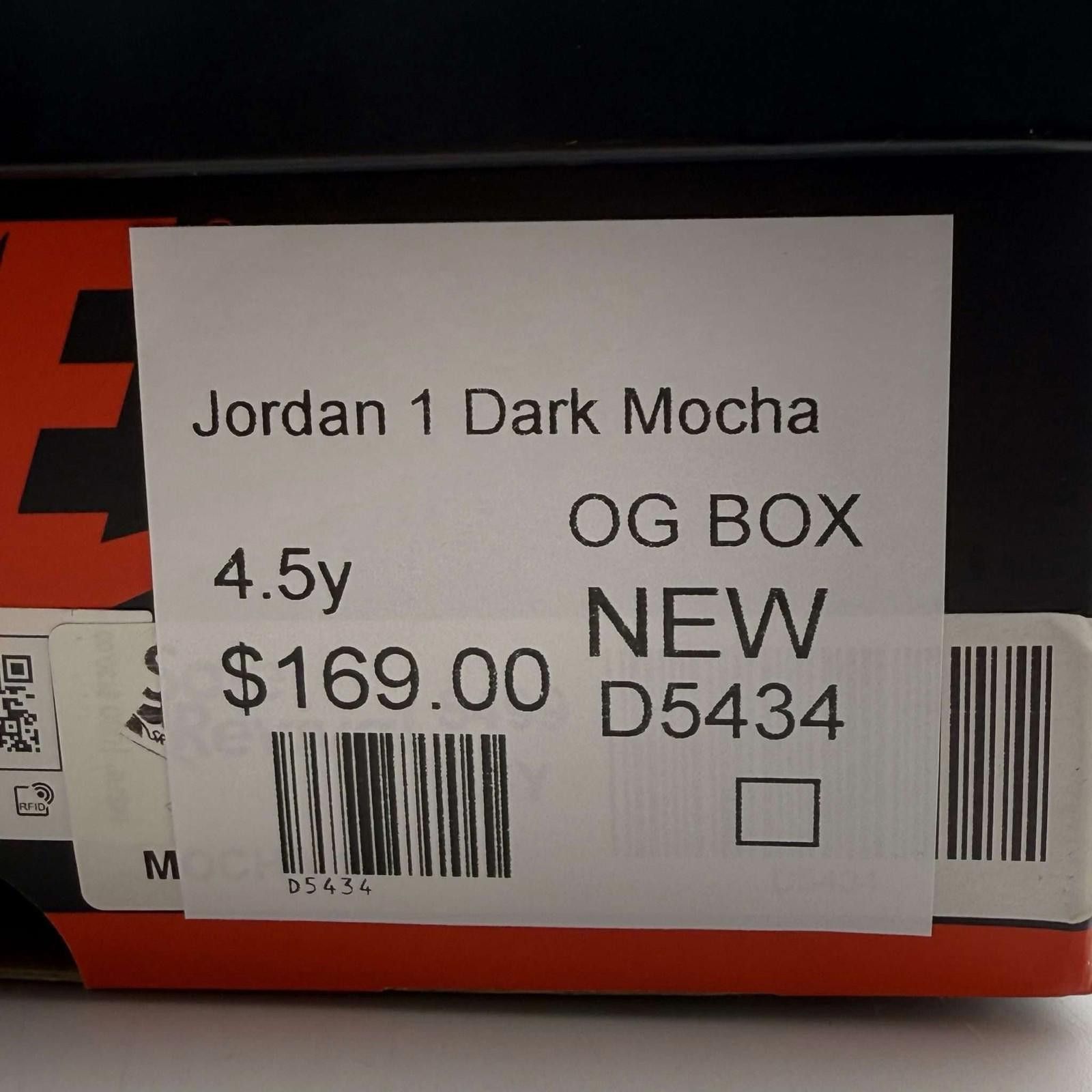 Nike Nike Air Jordan 1 Retro High OG Mocha 4.5Y Size US 5 / EU 37 - 8 Thumbnail