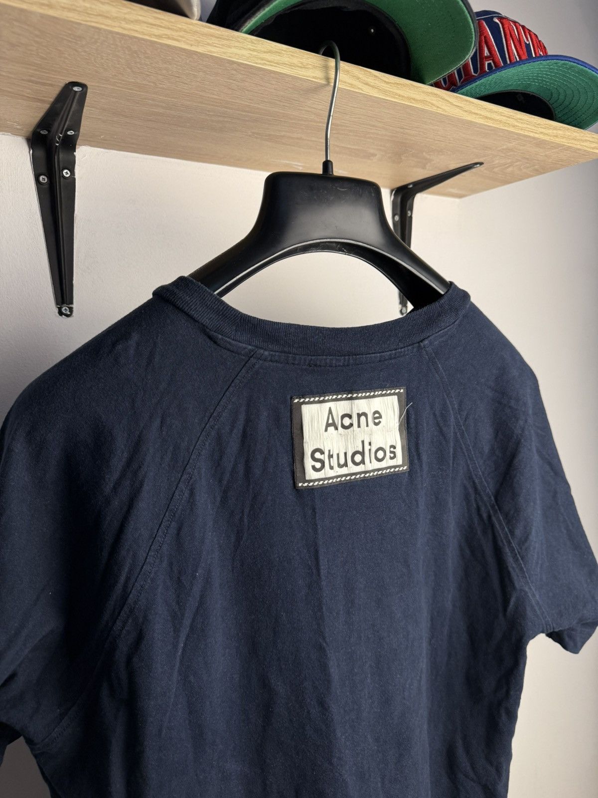 Acne Studios ACNE STUDIOS REVERSE LABEL POCKET T-SHIRT NAVY Size US L / EU 52-54 / 3 - 2 Thumbnail