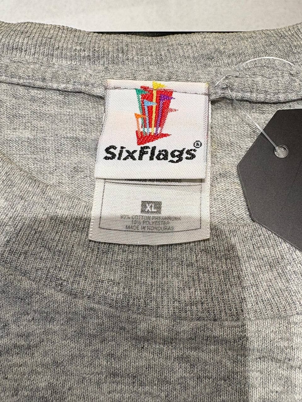 Other Six Flags Looney Tunes “You Can’t Handle The Loops” Tee Size US XL / EU 56 / 4 - 3 Thumbnail