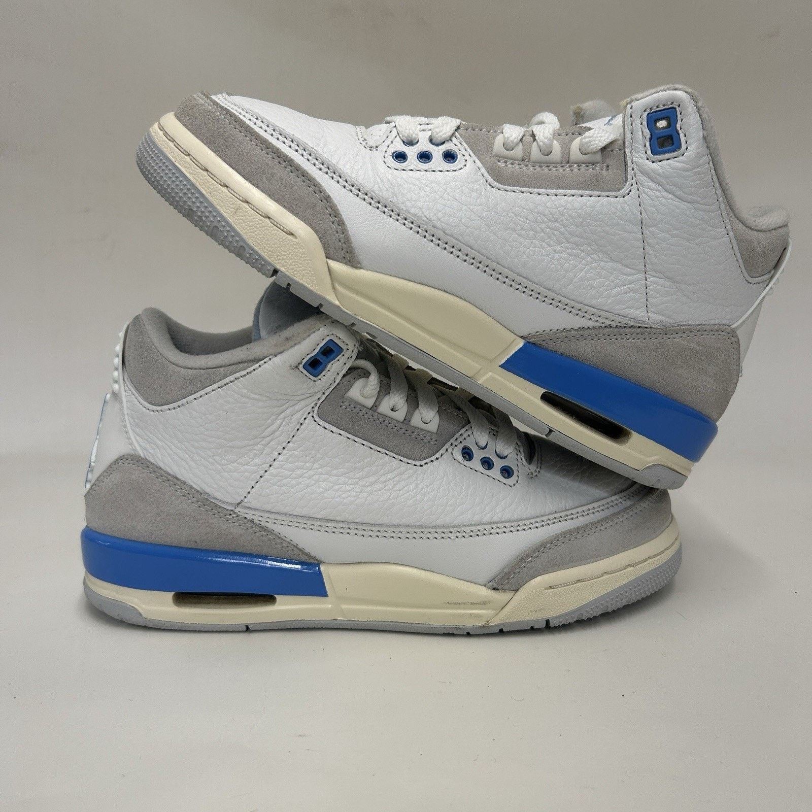 Nike Nike Air Jordan 3 Retro GS “White Blue/Lucky Shorts" Size US 7 / IT 37 - 1 Thumbnail