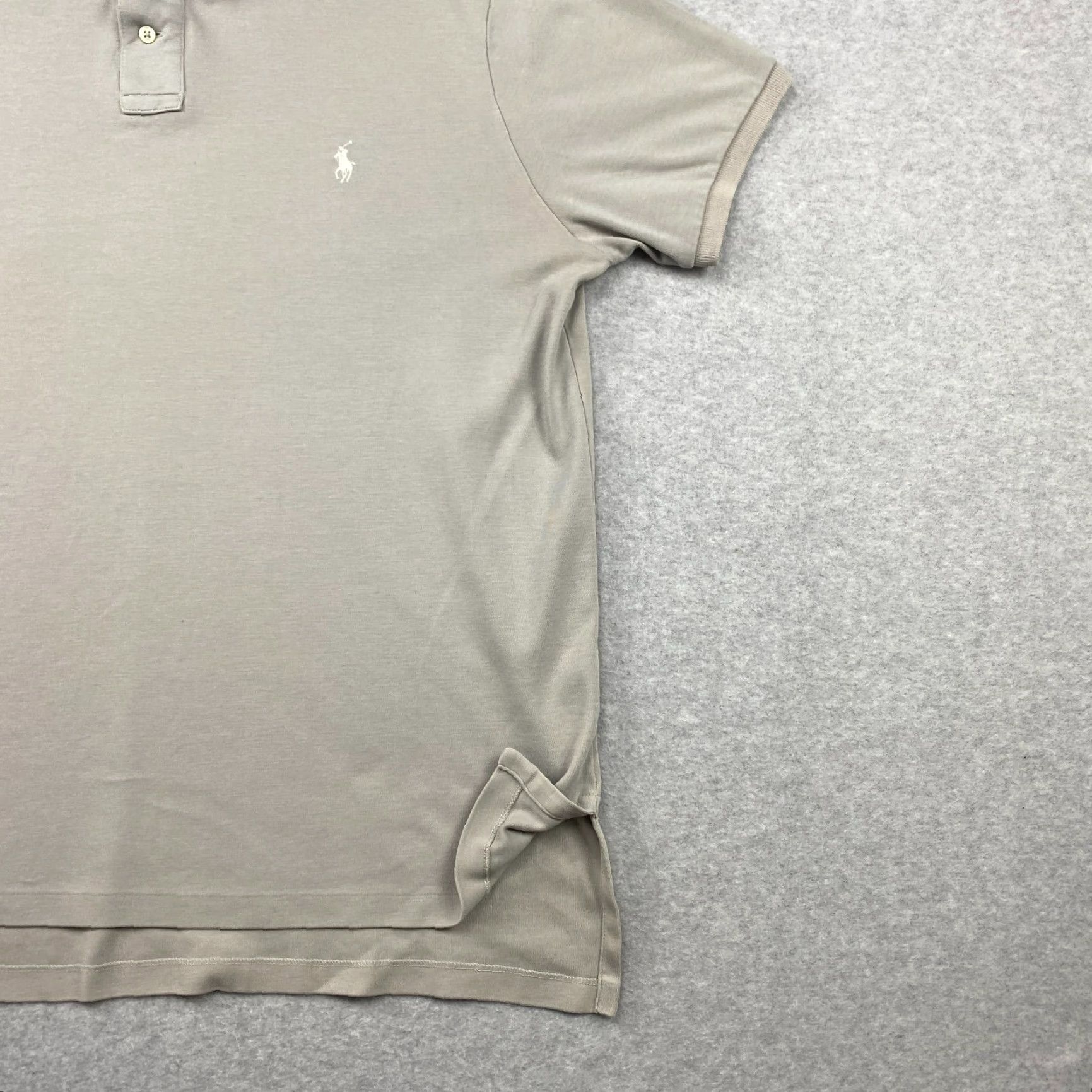 Polo Ralph Lauren Polo Ralph Lauren Polo Shirt Mens XL Gray Custom Fit Short Sleeve Pullover Shirt Polo Size US XL / EU 56 / 4 - 4 Thumbnail