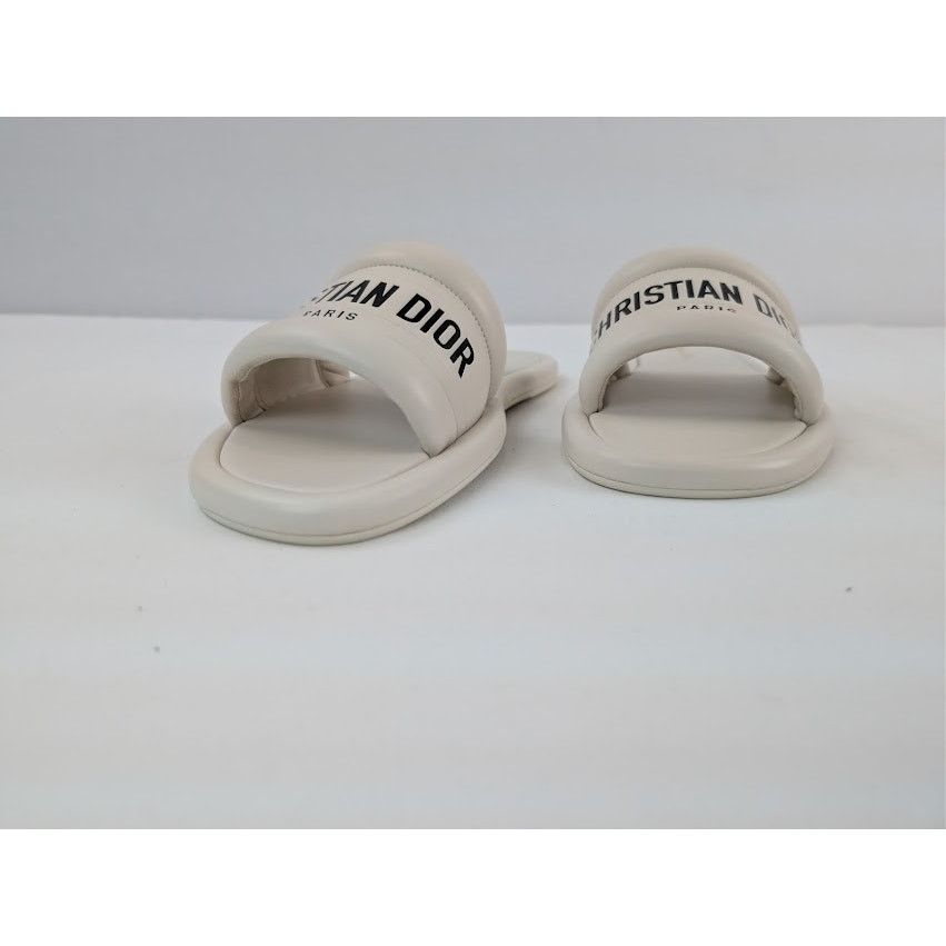 Dior o1rshd1 Every-D Embossed Lambskin Slide Sandal in Off White Size US 7 / EU 40 - 7 Thumbnail