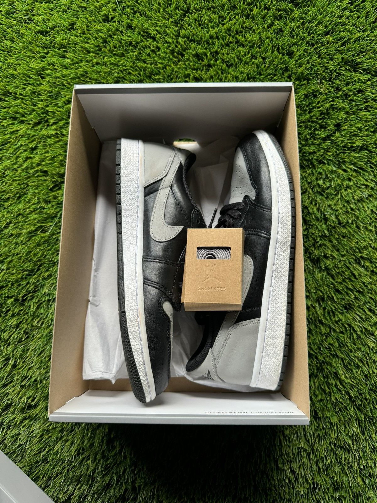 Jordan Brand × Nike Air Jordan 1 OG Size US 8.5 / EU 41-42 - 6 Thumbnail