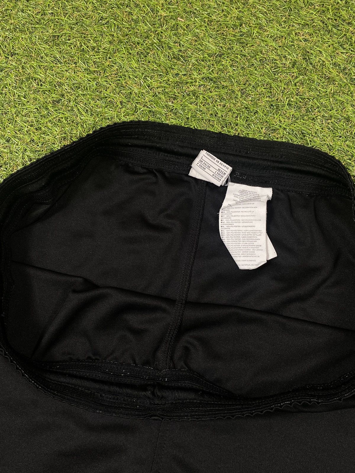 Nike Vintage Nike shorts streetwear swoosh casual y2k size L Size US 34 / EU 50 - 4 Thumbnail