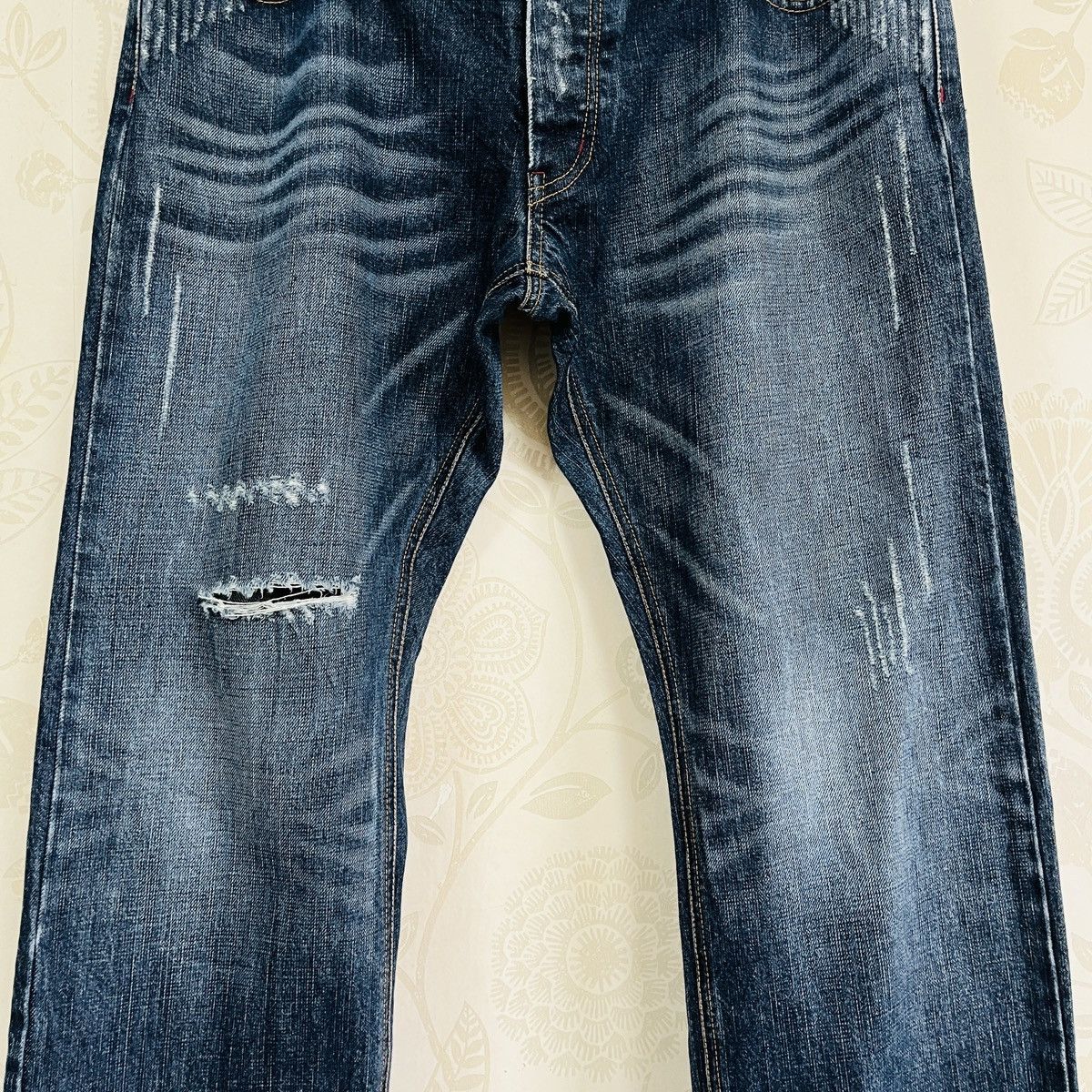 Black Label × Burberry × Vintage Burberry Black Label Distressed Denim Jeans Size US 34 / EU 50 - 7 Thumbnail