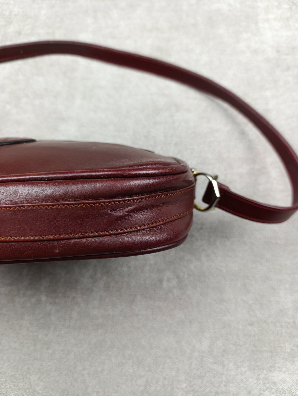 Cartier CARTIER BORDEAUX LEATHER SHOULDER BAG VINTAGE DESIGN UNISEX Size ONE SIZE - 8 Thumbnail