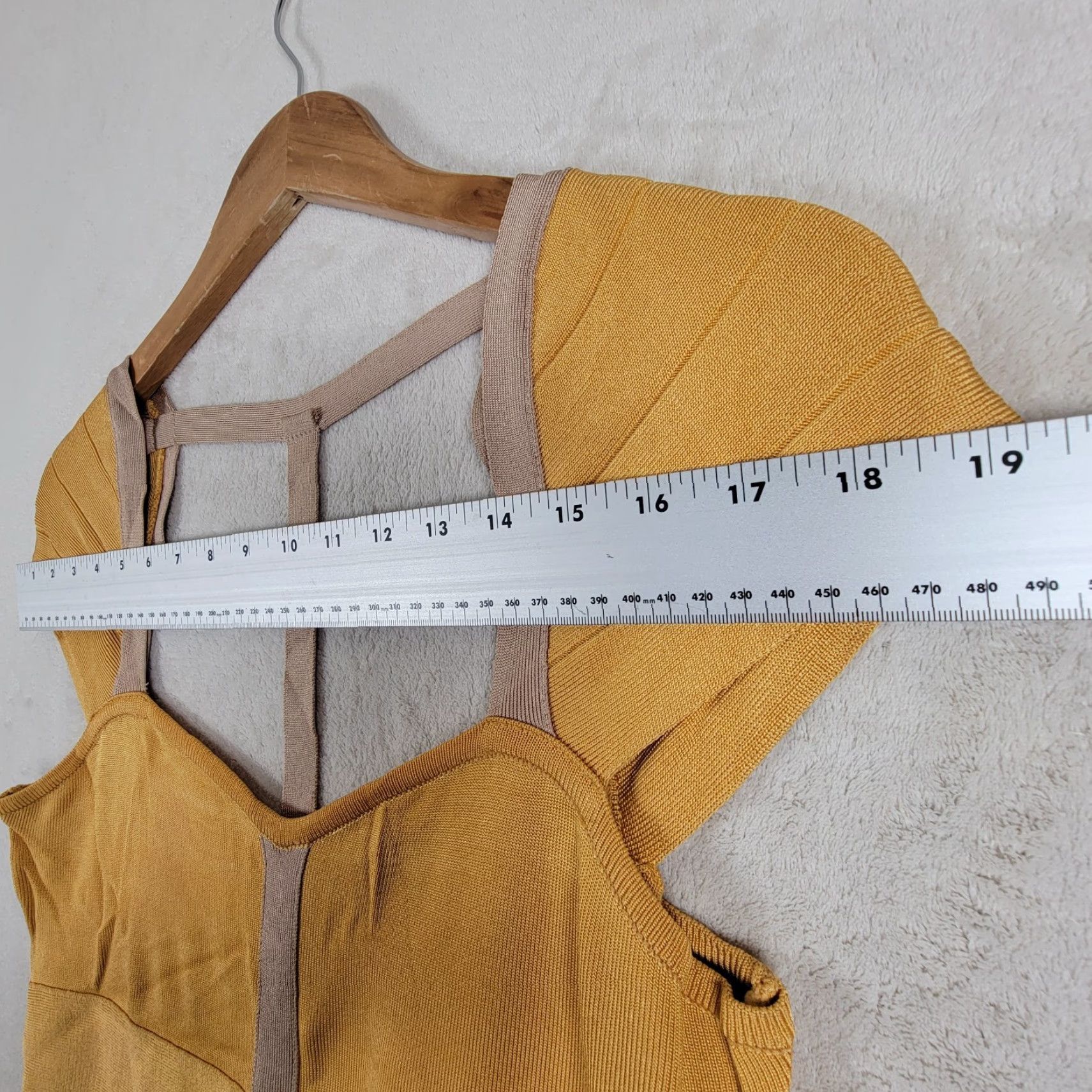 Bebe Bebe Dress Shirt Womens Knee Length Sleeveless Yellow Bandage Cut Out Back Large 90s Clubwear Sexy Pencil Cocktail Size L / US 10 / IT 46 - 7 Thumbnail