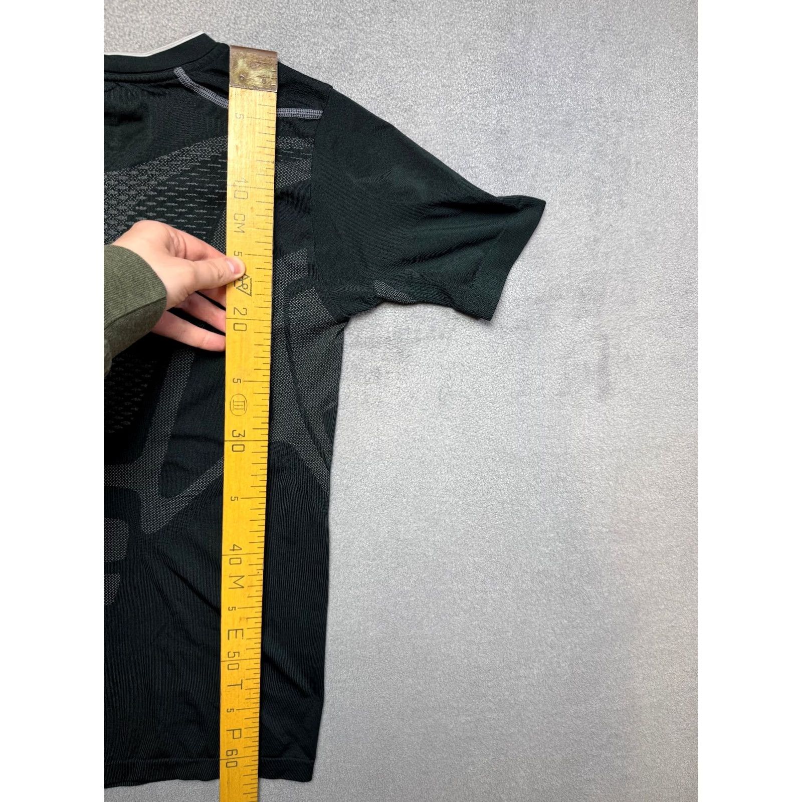 Nike Nike Pro Tight shirt M Black Adult Mens T-Shirt Nike Pro, Short Sleeve, Activewear Size US M / EU 48-50 / 2 - 3 Thumbnail