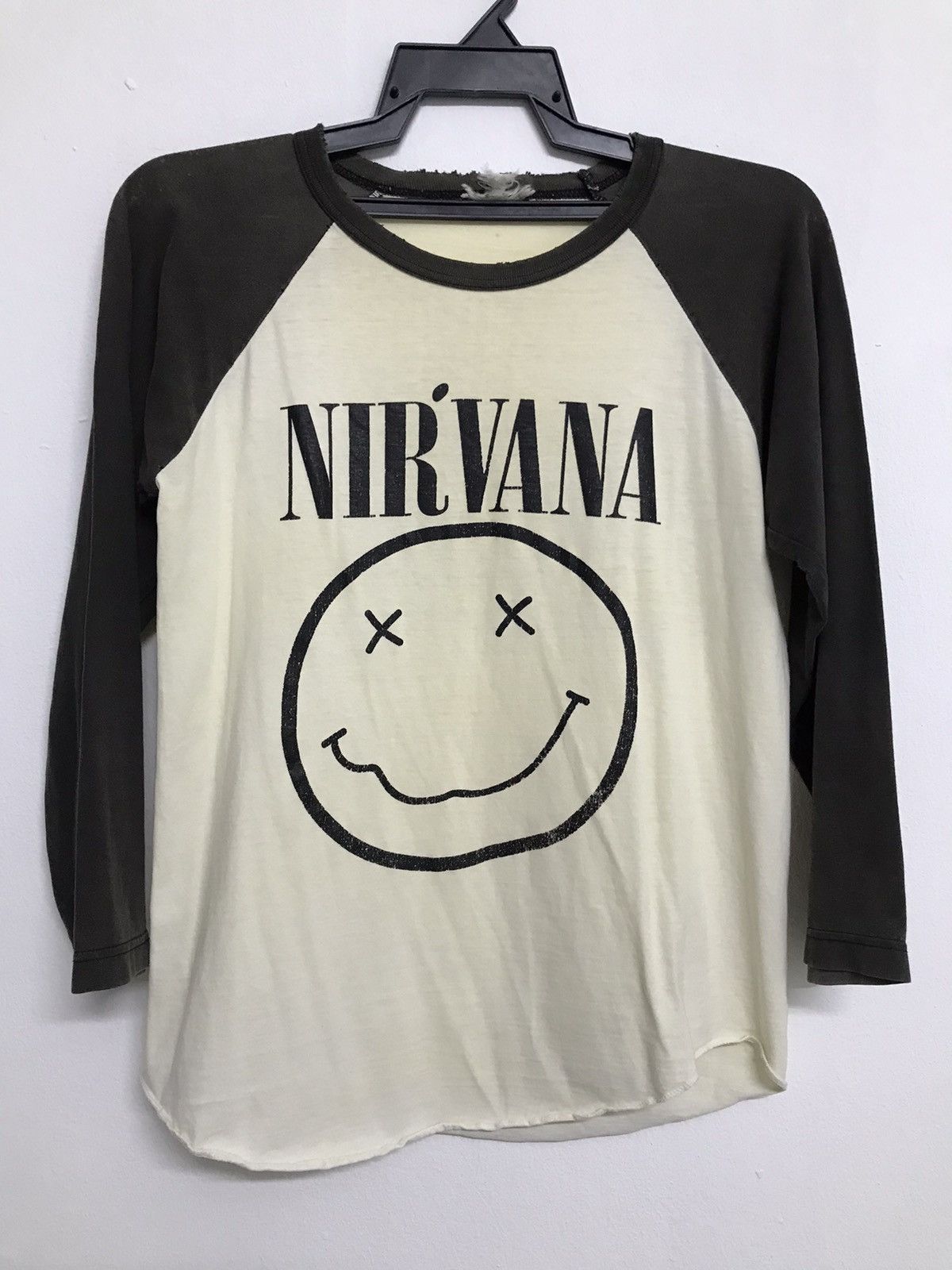 Band Tees × Vintage Vintage Nirvana Nevermind destress 3Q band Tee Shirt Size US S / EU 44-46 / 1 - 1 Thumbnail