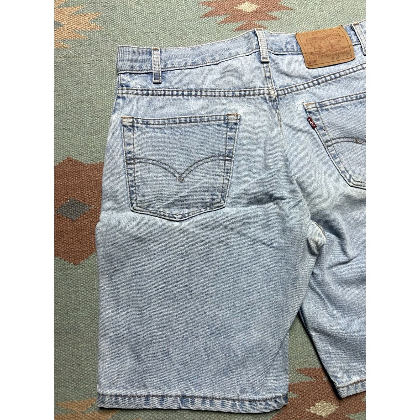 Levi's VINTAGE Levi’s 550 Jeans Shorts Jorts Regular Fit Light Wash 90s Y2K Skater 32 Mens Jeans Shorts Blue Denim Size US 32 / EU 48 - 3 Thumbnail