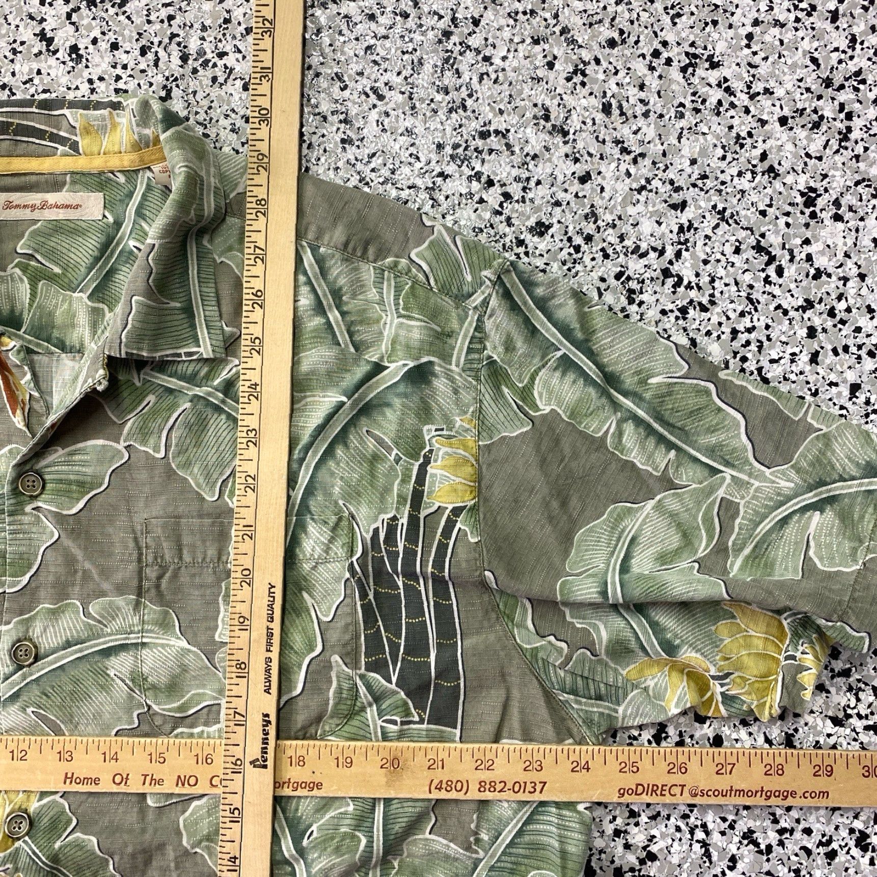 Tommy Bahama Tommy Bahama Silk Floral Palms Print Short Sleeve Camp Shirt Men XL Hawaiian Button-Up Collared Beach Tropical Casual Nautical Relaxed Size US XL / EU 56 / 4 - 3 Thumbnail