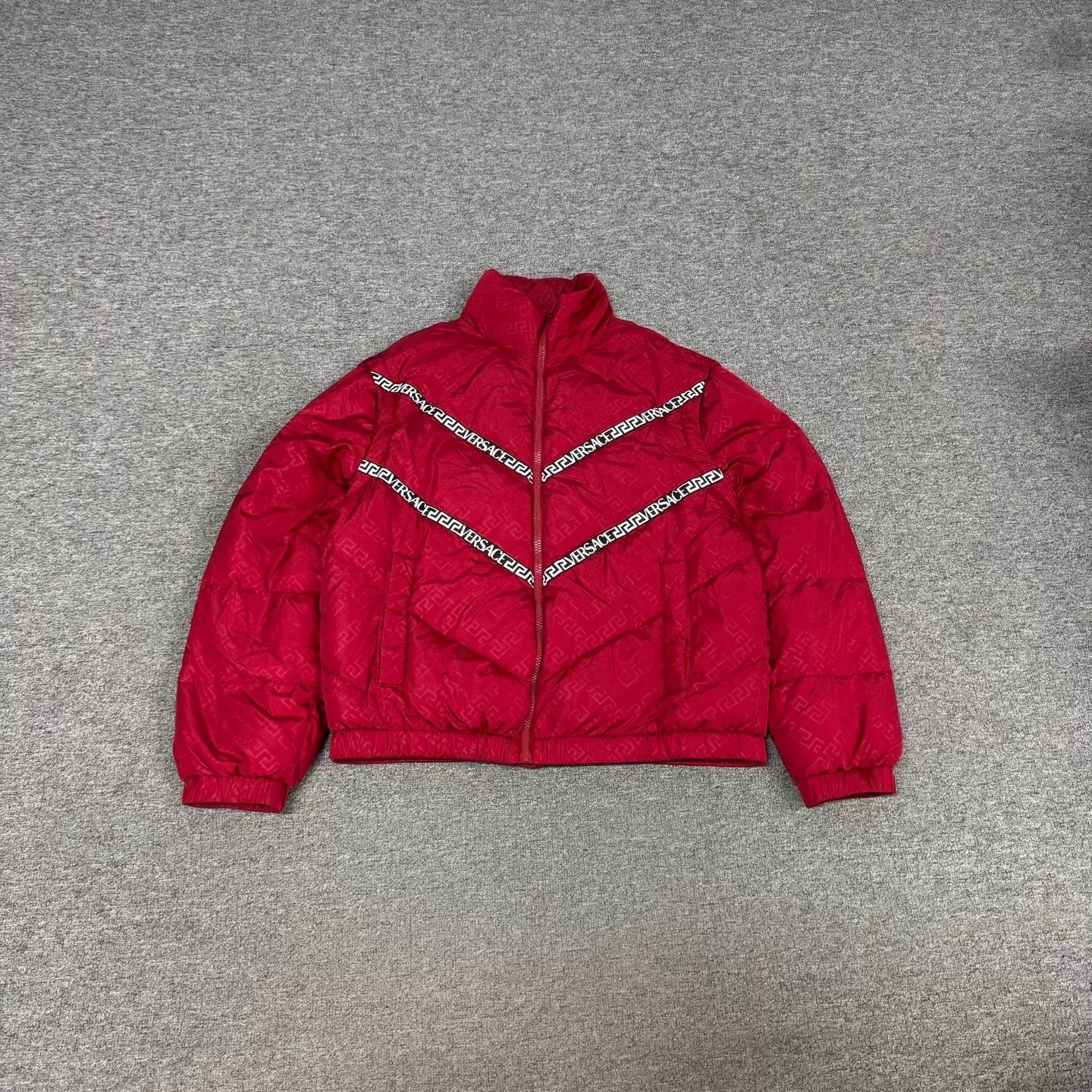 Versace Versace Subtle AlloverPrint Zip Sleeves Red Puffer Coat L Size US L / EU 52-54 / 3 - 1 Thumbnail