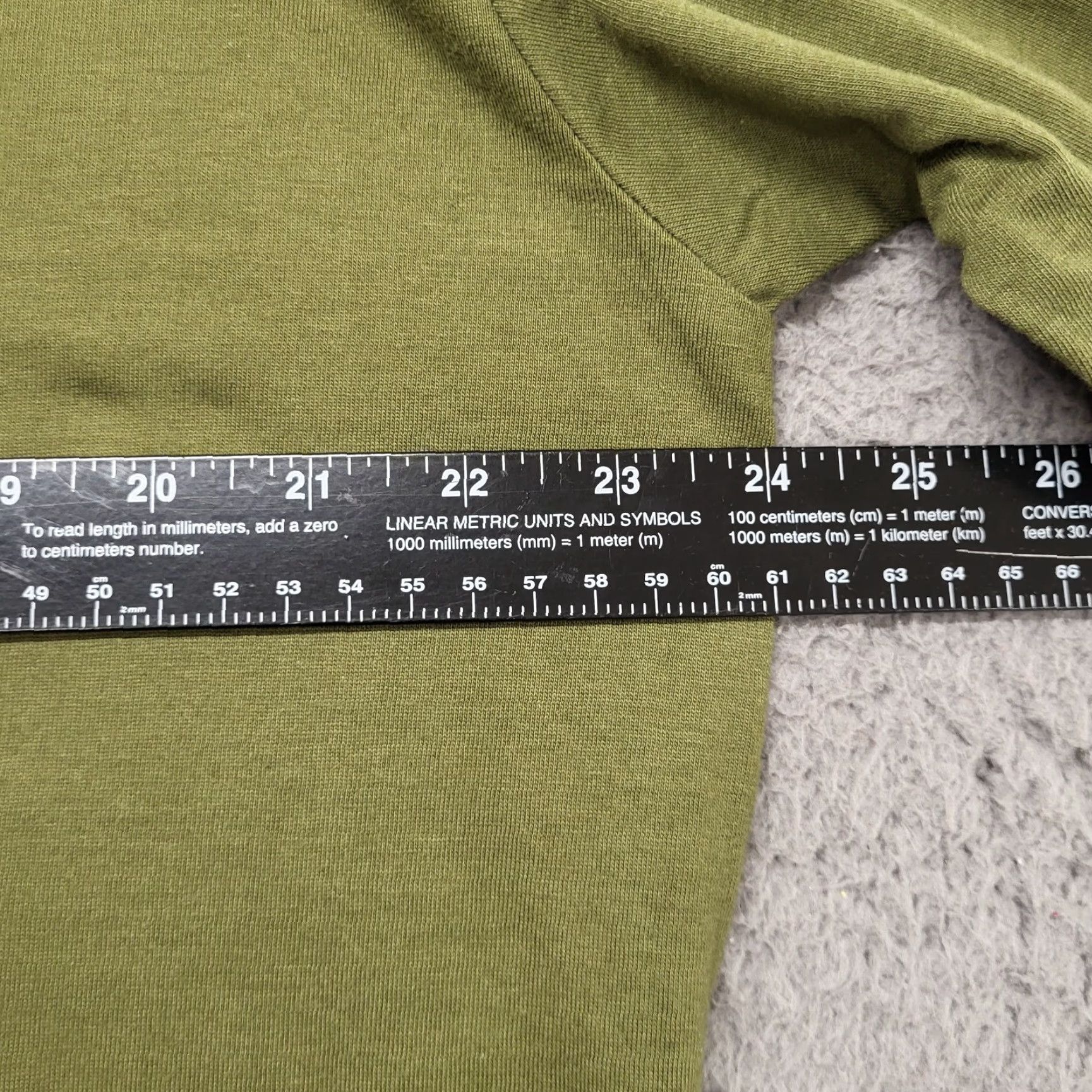 Vintage Yellowstone Tshirt Mens XL Green "Cowboys Don't Say Goodbye" Graphic Horse T-Shirt Regular Crew Neck Short Sleeve Size US XL / EU 56 / 4 - 7 Thumbnail