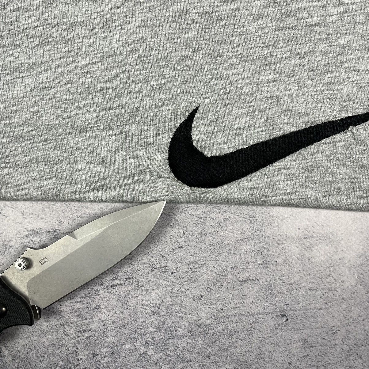 Nike Vintage Nike big swoosh rare tee 90’s Size US L / EU 52-54 / 3 - 12 Thumbnail