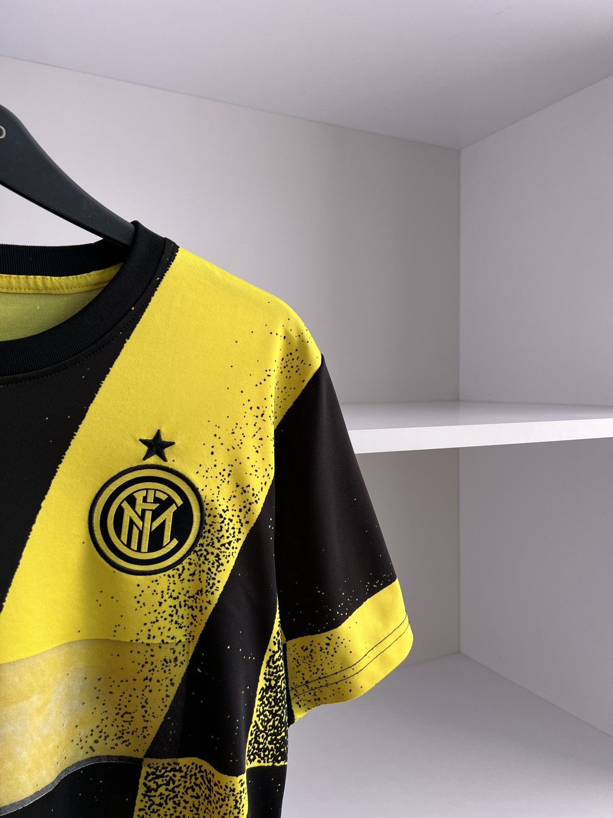 Nike × Vintage 2019-20 Nike Inter Milan Pre Match Training Jersey Size US M / EU 48-50 / 2 - 8 Thumbnail