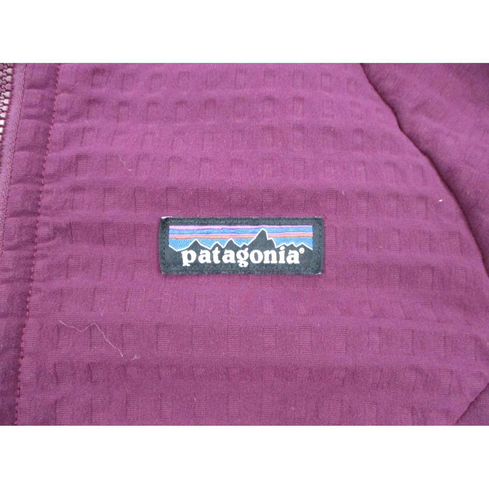 Patagonia Patagonia Jacket Womens XS Purple Regulator Outdoor Coat Sweater Hiking Camping Size XS / US 0-2 / IT 36-38 - 6 Thumbnail