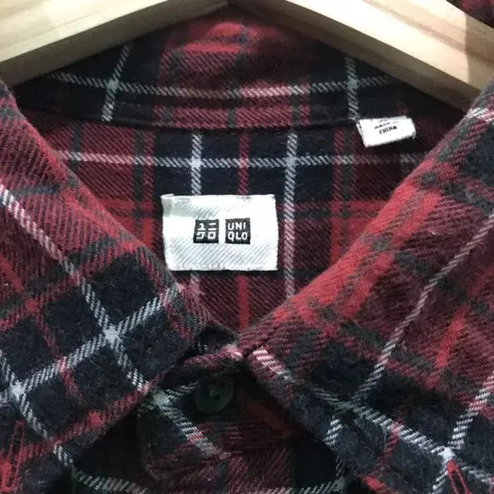 Uniqlo Japanese Brand Uniqlo Plaid Tartan Flannel Shirt Size US L / EU 52-54 / 3 - 5 Thumbnail