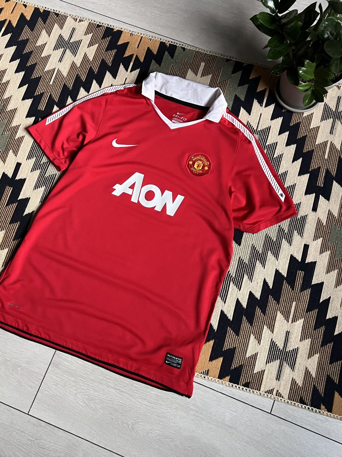 Nike Nike Manchester United 10-11 Home Soccer Jersey Size US S / EU 44-46 / 1 - 4 Thumbnail