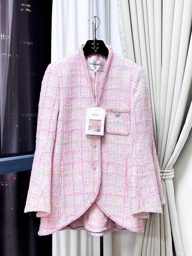 Chanel Chanel Plaid flared sleeve tweed princess coat Size XS / US 0-2 / IT 36-38 - 1 Thumbnail