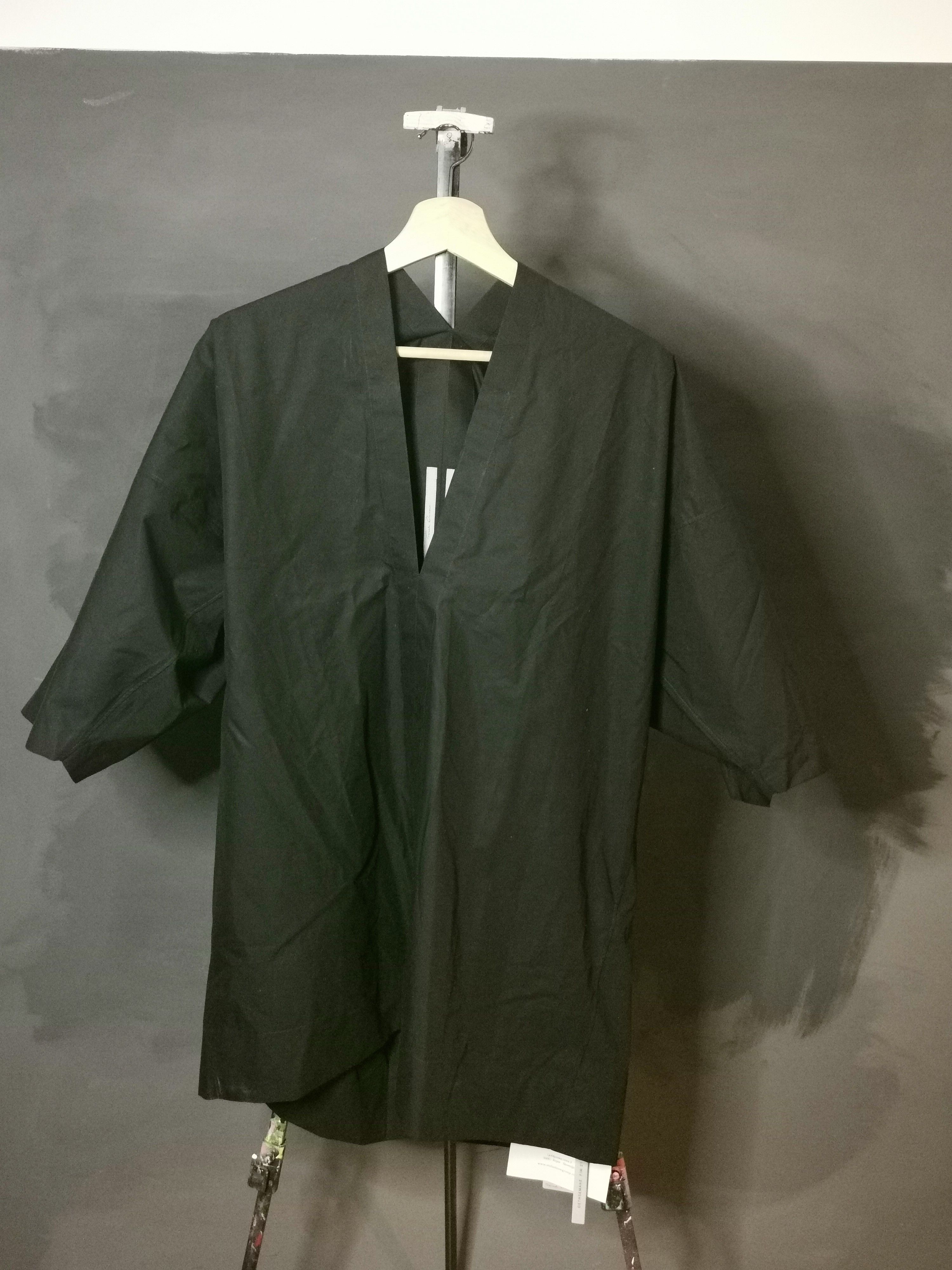 image of Rick Owens Ss21 Oversized V-Neck Shirt in Black, Men's (Size Medium)