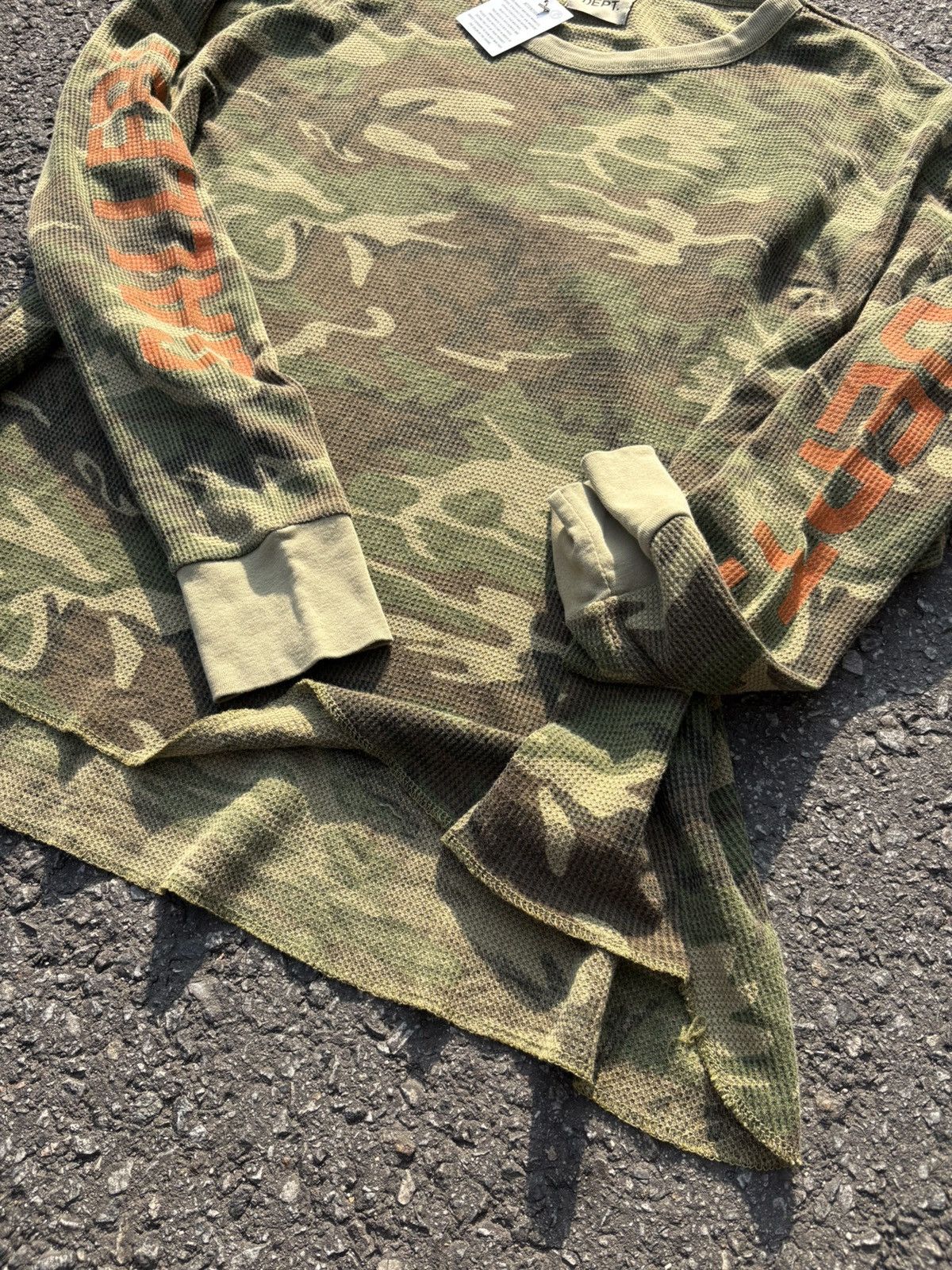 Gallery Dept. Gallery Dept Camo Waffle Thermal Long Sleeve Size US L / EU 52-54 / 3 - 7 Thumbnail