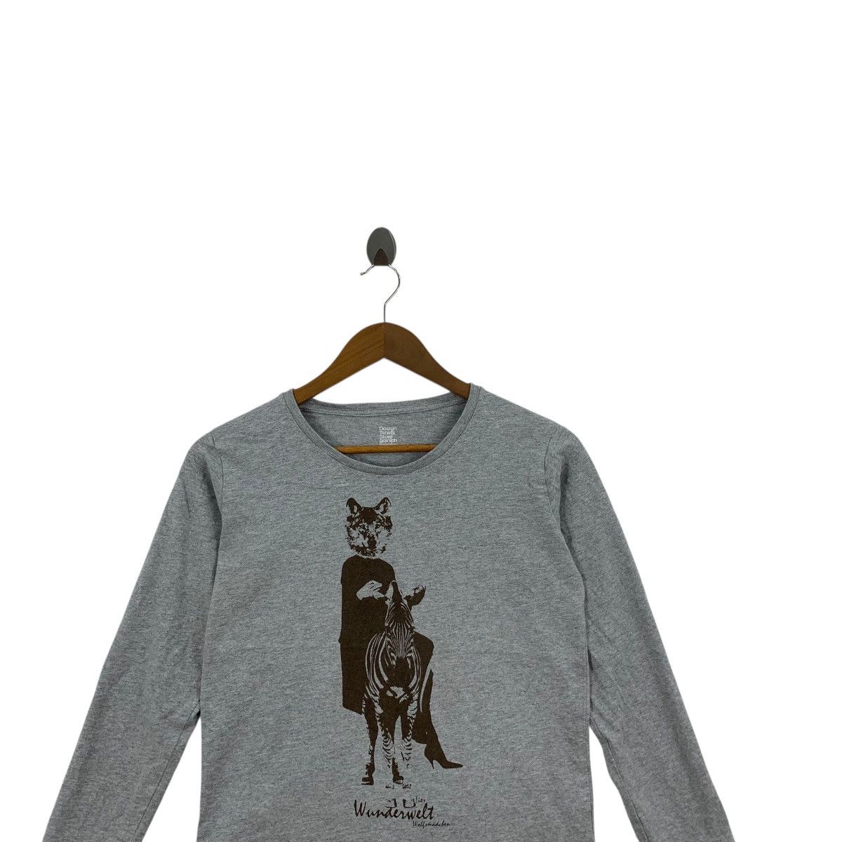 Other GRANIPH WOLF ZEBRA Anime Illustration Fairy Tales Tee Shirt Size S / US 4 / IT 40 - 2 Thumbnail