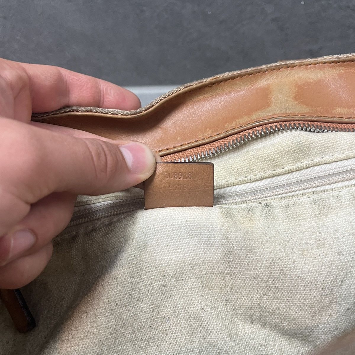 Gucci Vintage Gucci Bag Size ONE SIZE - 8 Thumbnail