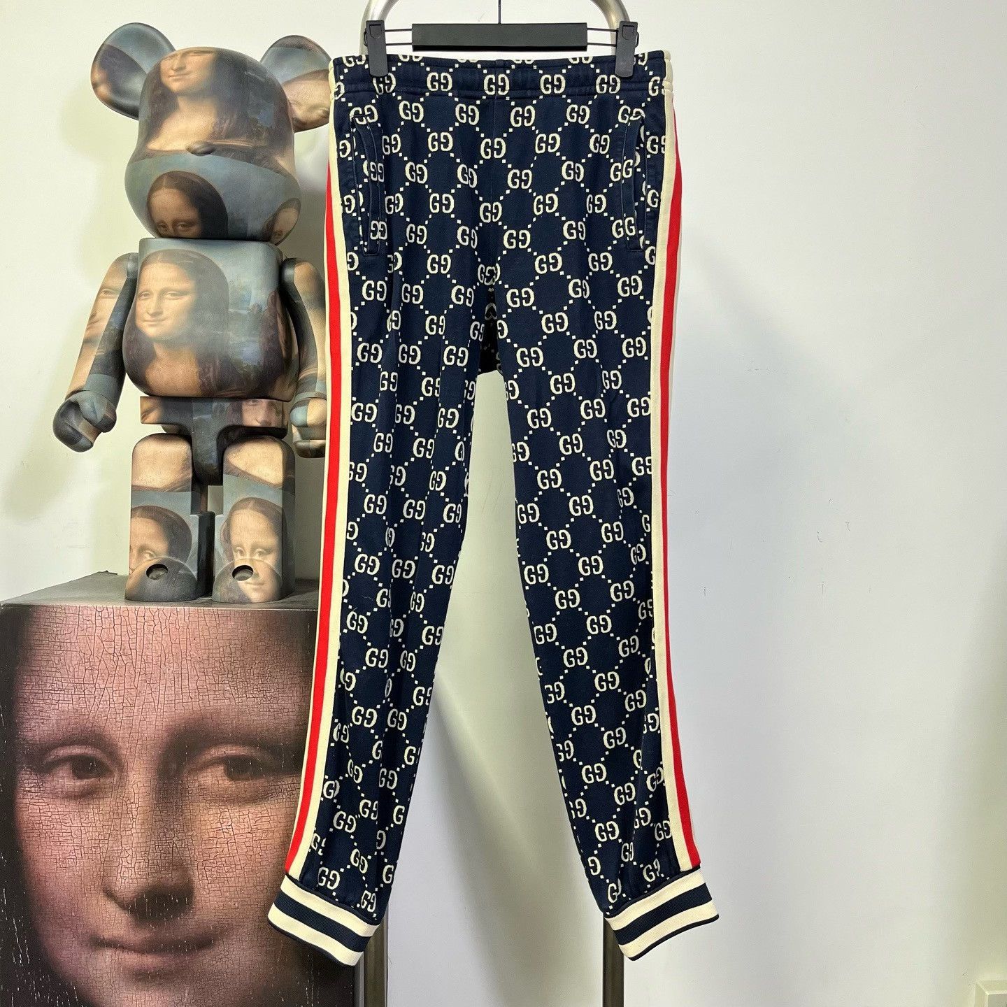 Gucci Gucci Pants 24 Women Size 24" / US 00 / IT 34 - 1 Thumbnail