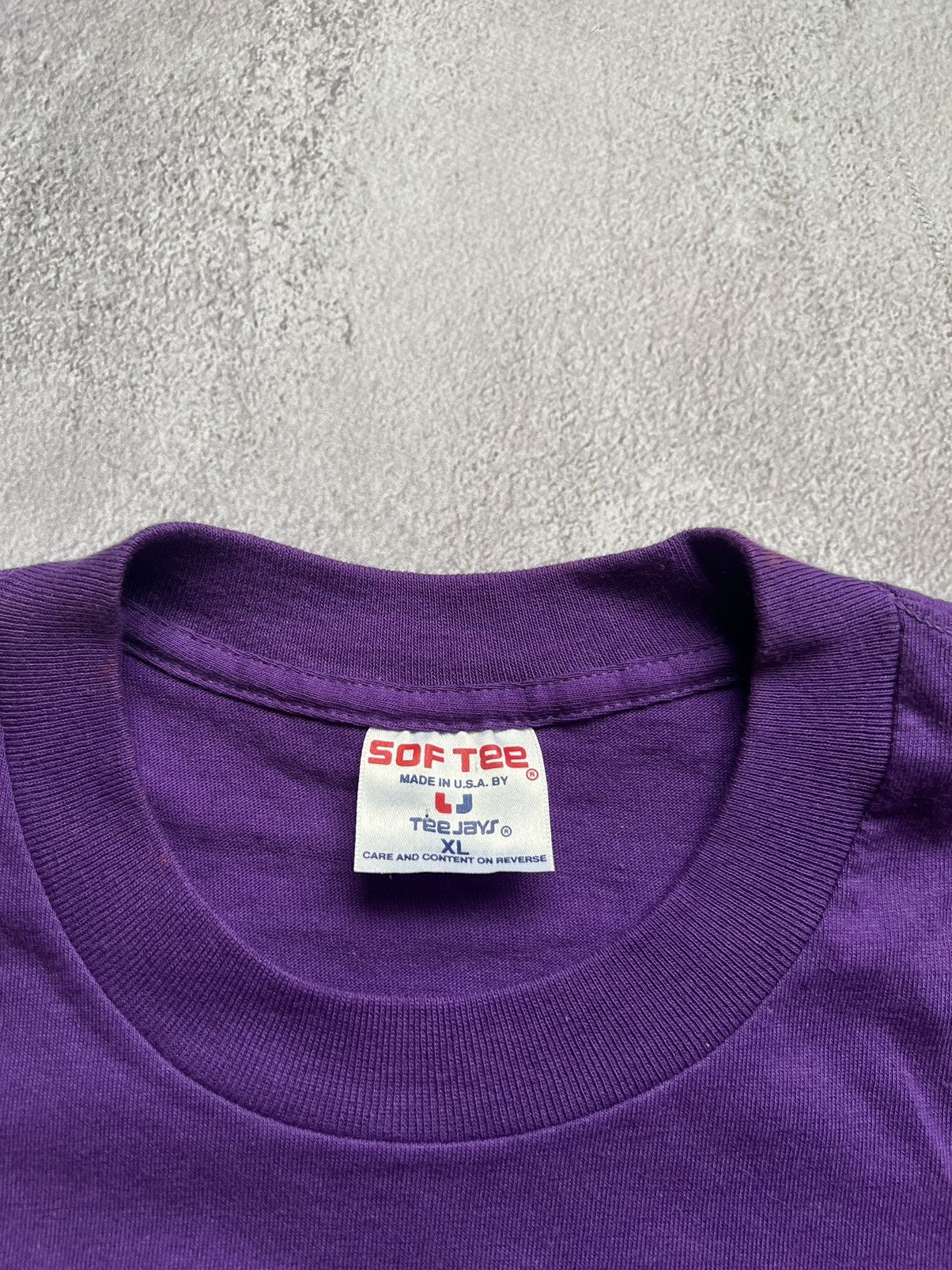 NBA × Vintage Vintage LA Lakers NBA 90s Overprint Tshirt Soft Wear Size:XL Size US XL / EU 56 / 4 - 6 Thumbnail