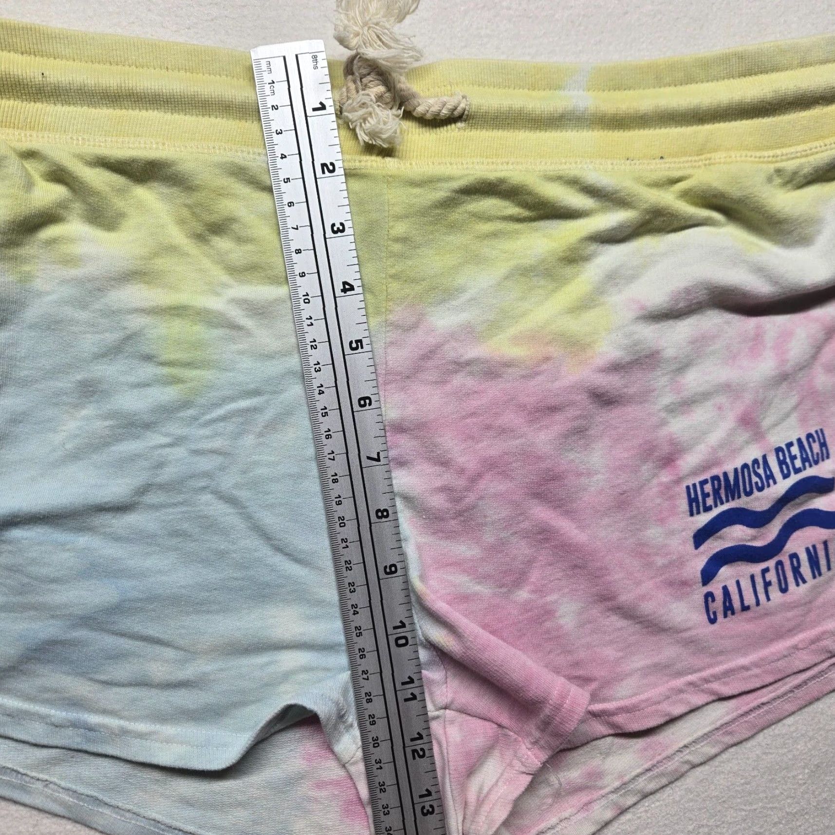 Pinko Lagaci Ladies Shorts Tie Dye Drawstring Multicolor XL Casual Short Pants Women's Modern Ladies Hers Beachwear Size 36" / US 14 / IT 50 - 7 Thumbnail