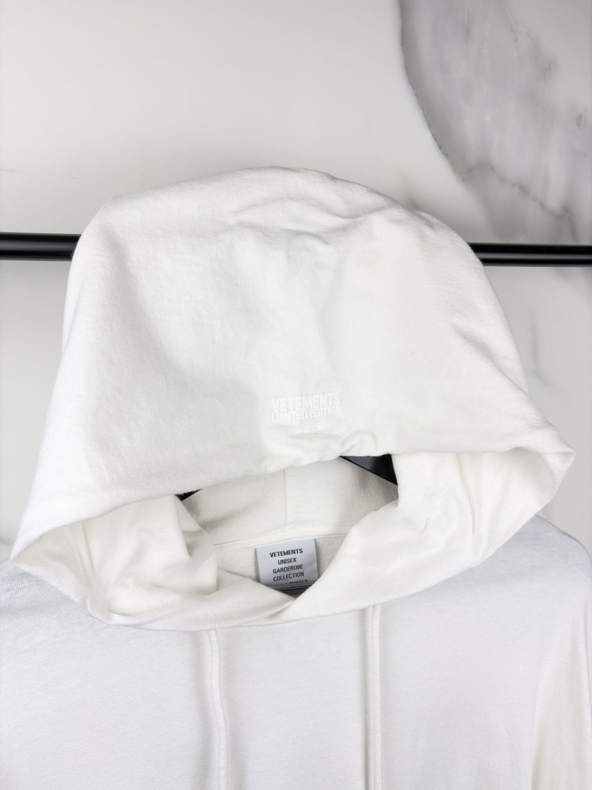 Vetements SS21 Vetements Most Wanted Logo Shirt Hoodie White Size US M / EU 48-50 / 2 - 4 Thumbnail