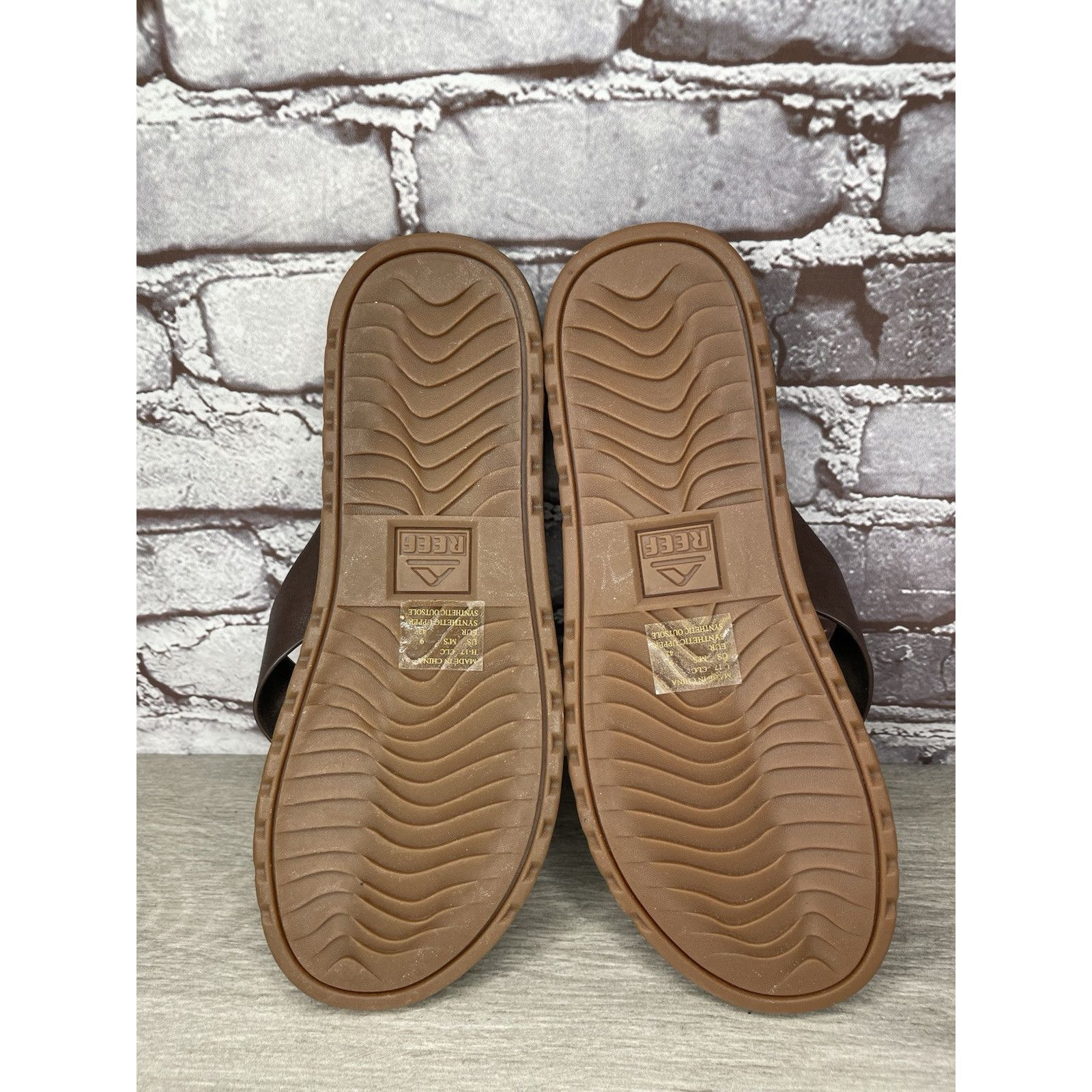 REEF Reef Brown Leather Casual Beach Flip Flops Thong Sandals Men Size US 9 / EU 42 - 17 Thumbnail