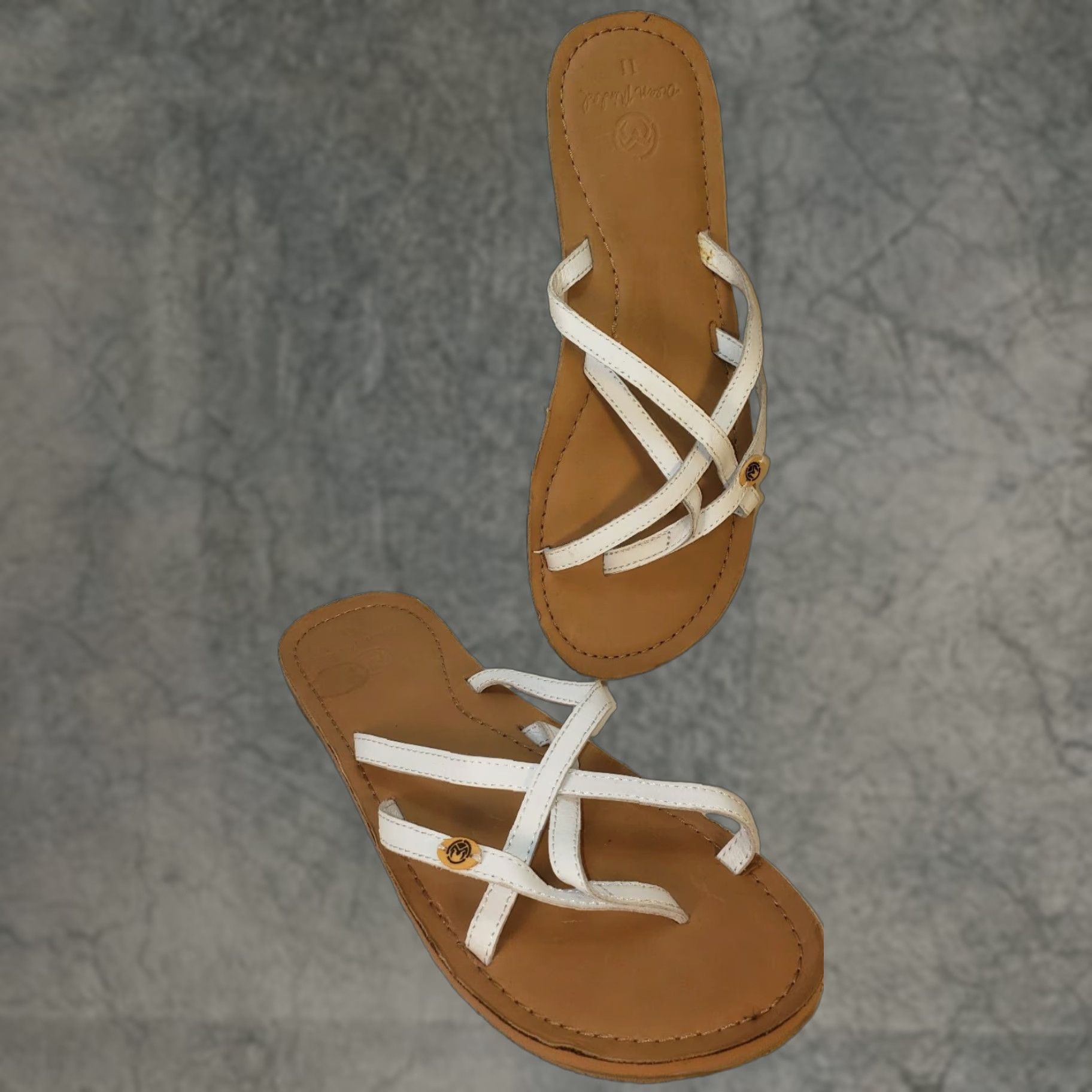 Vintage Ocean Minded Slide Strappy Sandals Women's 11M White Leather Sandal Strappy Casual Womens Size 11M White Leather Size US 11 / IT 41 - 1 Thumbnail