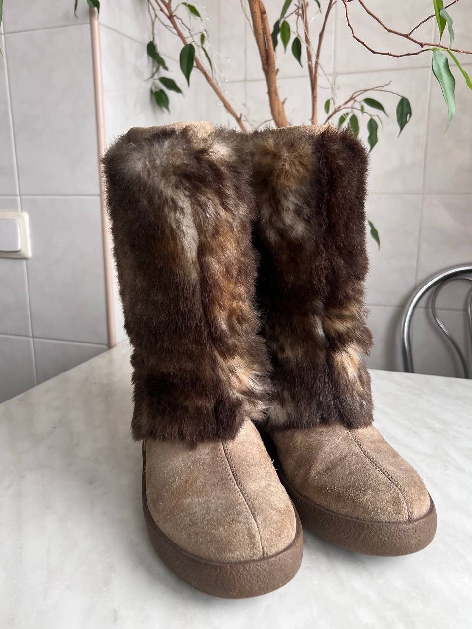 Yeti Fur Yeti Vintage Winter High Platform Boots Y2K 2000s FUR Size US 7 / IT 37 - 3 Thumbnail