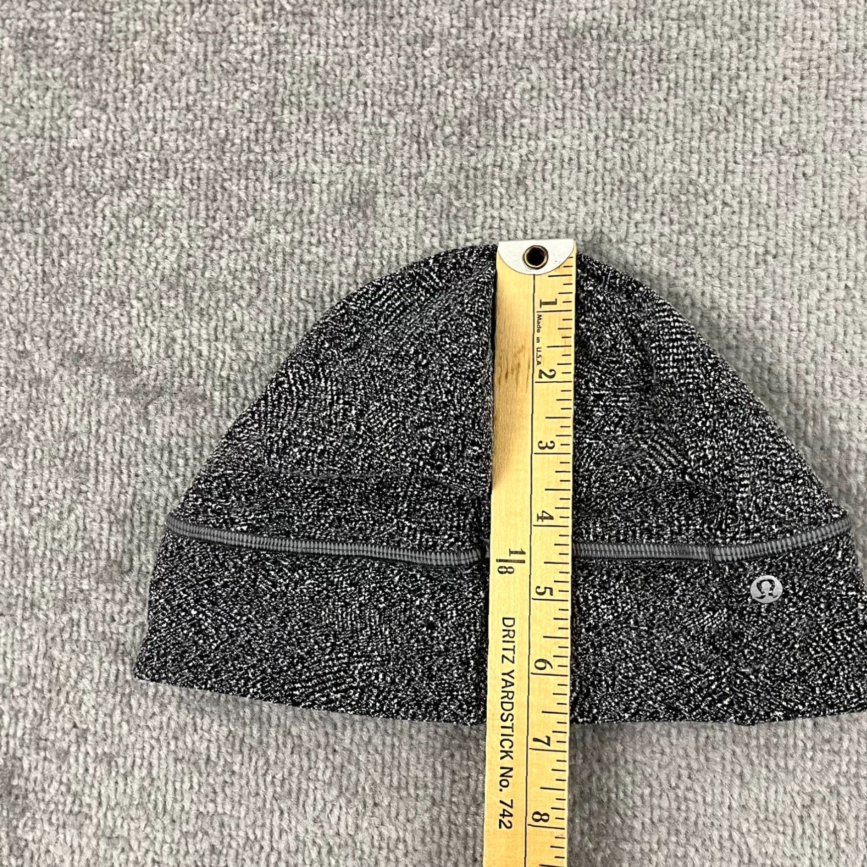 Lululemon Lululemon Beanie Womens OS Sparkle Black White Running Ponytail Hole Activewear Size ONE SIZE - 6 Thumbnail