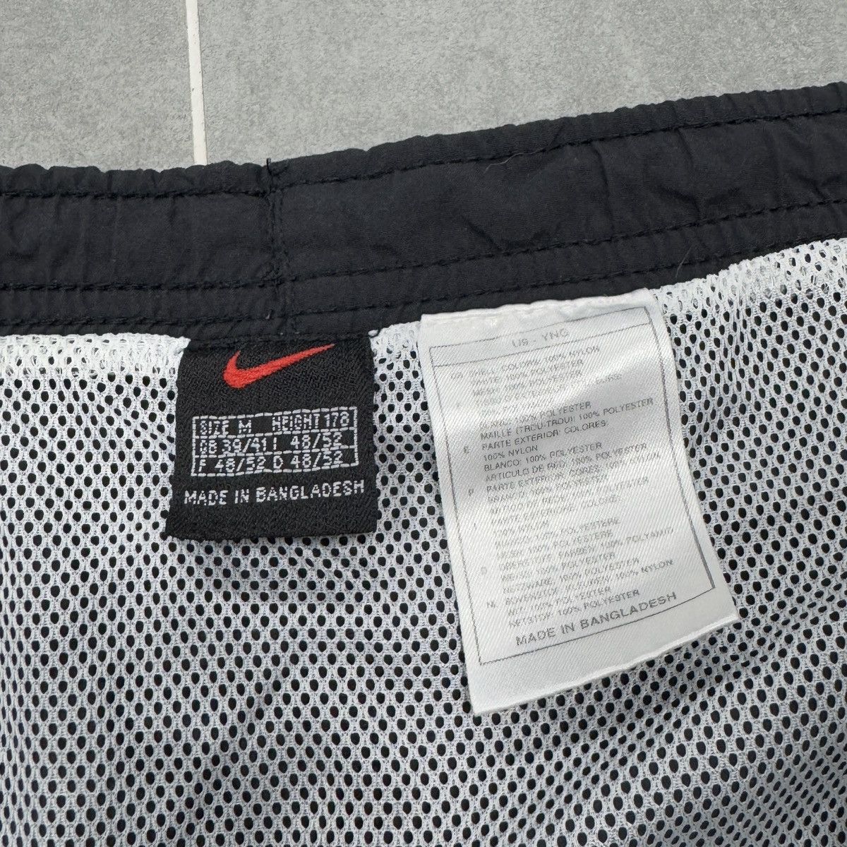 Nike × Vintage Vintage Nike Nylon Shorts Size M Size US 32 / EU 48 - 9 Thumbnail