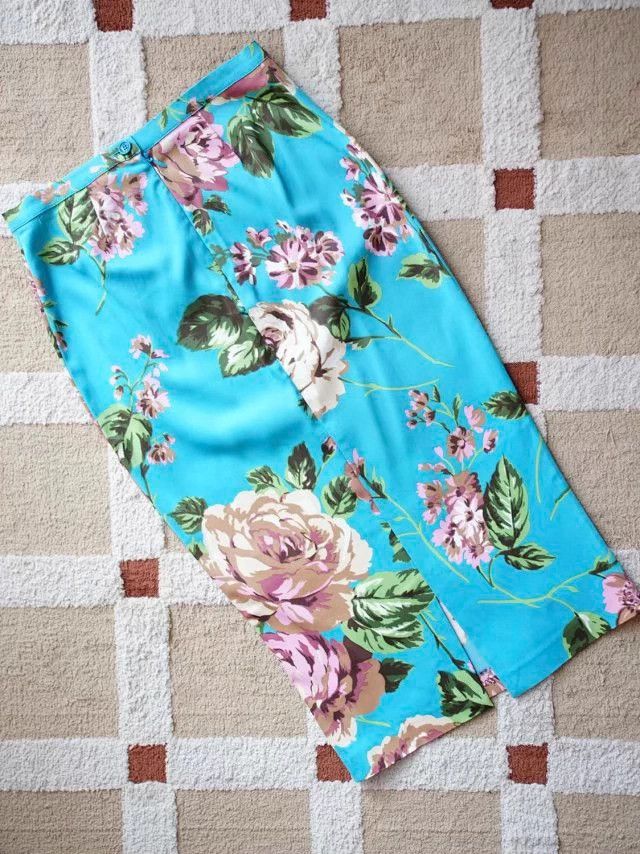 Dolce & Gabbana D&G Blue Floral Midi Skirt IT38 S Vintage Size 26" / US 2 / IT 38 - 6 Thumbnail