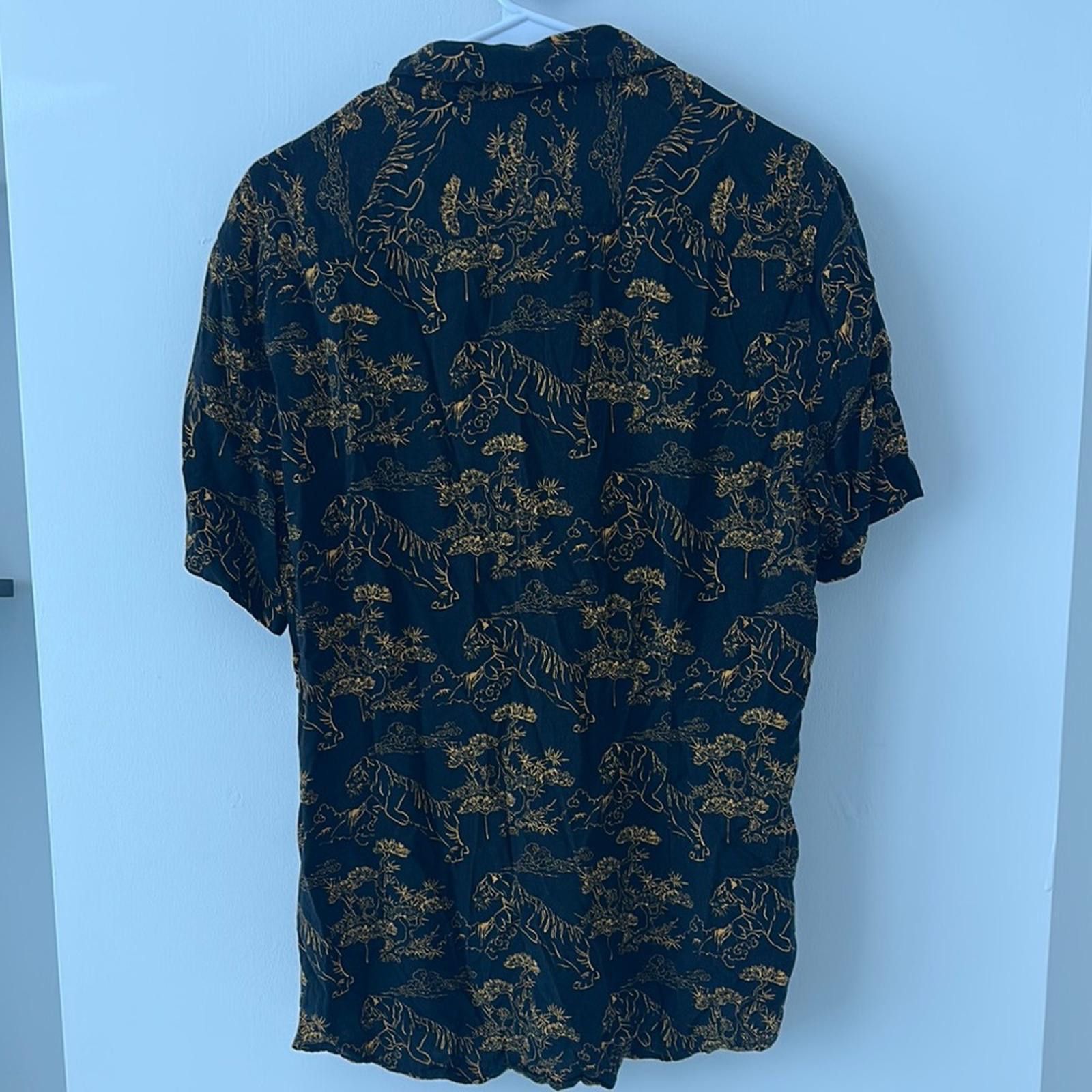 Guess Guess Black and Gold Casual Button Down Shirt Size US L / EU 52-54 / 3 - 4 Thumbnail