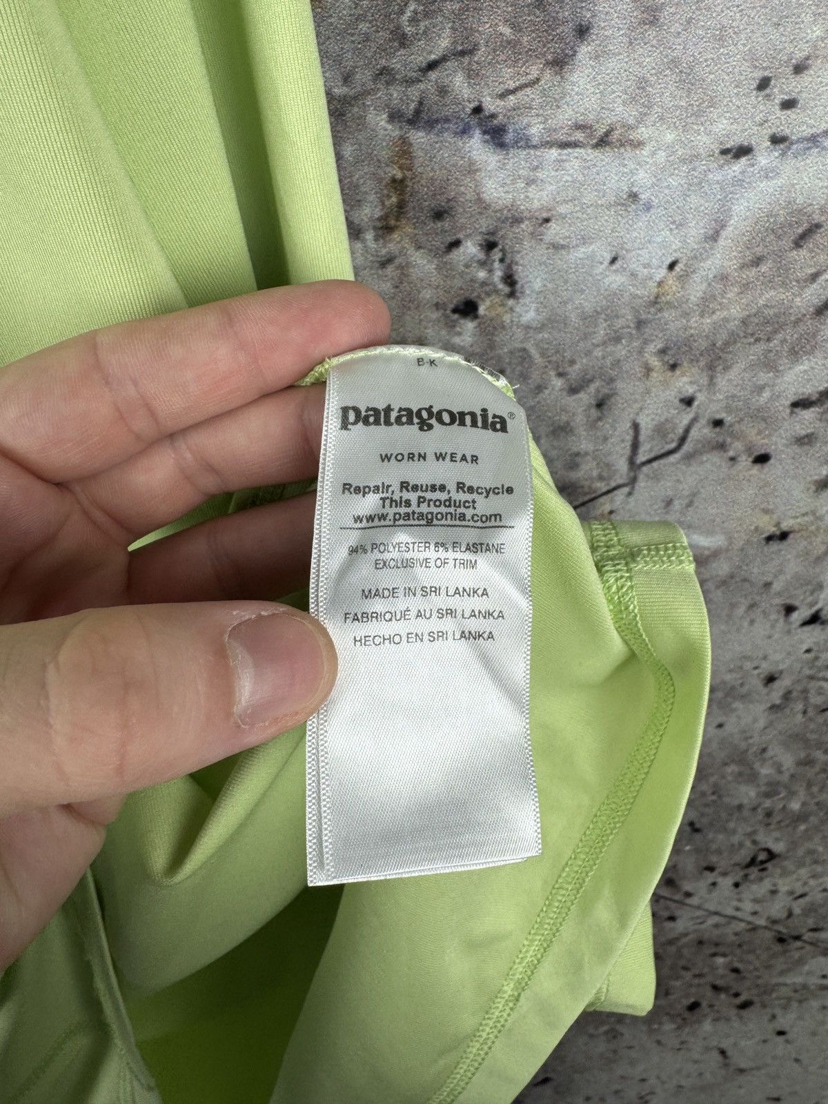 Patagonia Patagonia Lightweight Hooded Long Sleeve Shirt – Lime Green Size US L / EU 52-54 / 3 - 11 Thumbnail